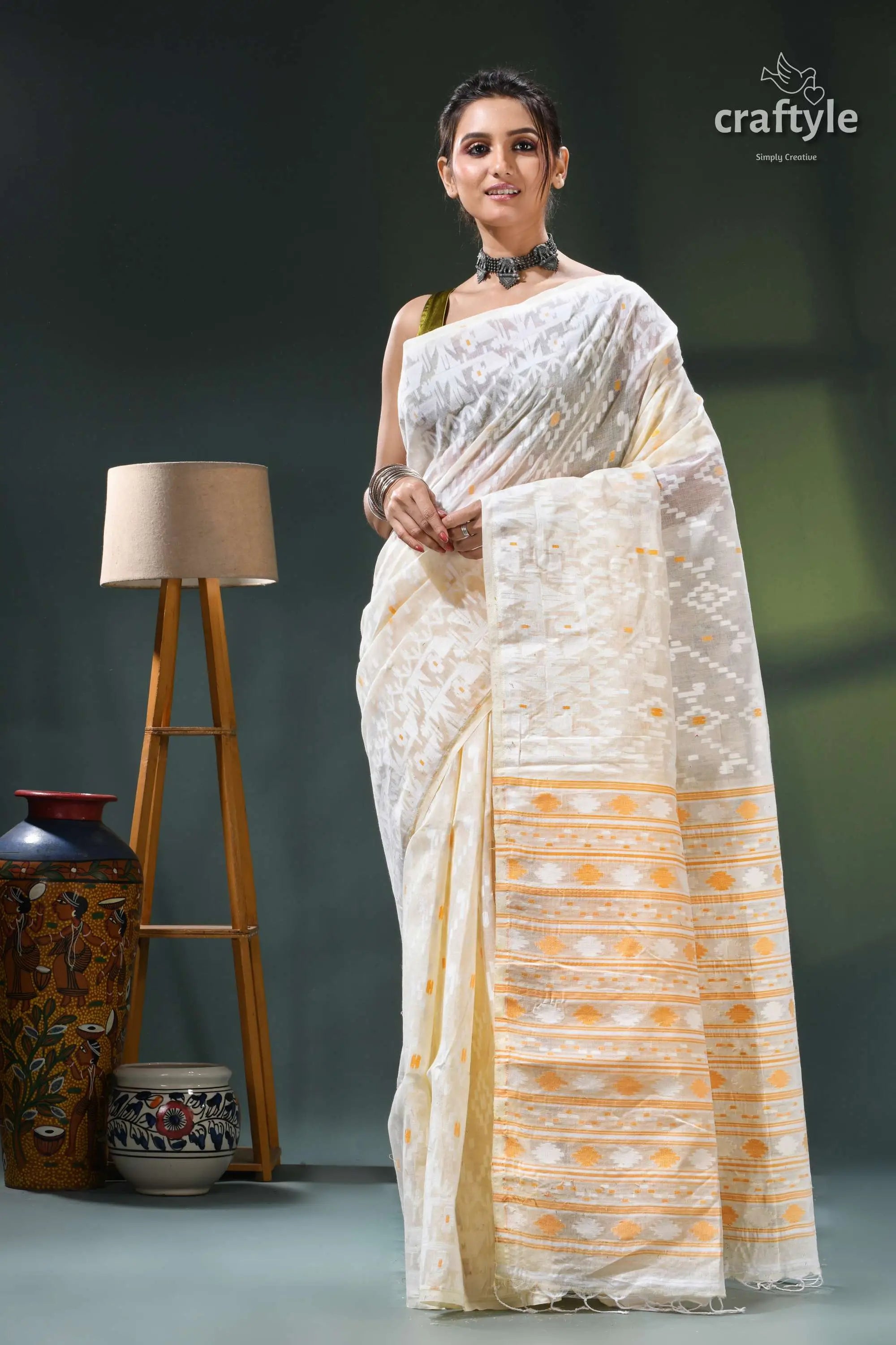 All-over work ivory white cotton jamdani saree - bengal heritage white gold saree intricate patterns 4