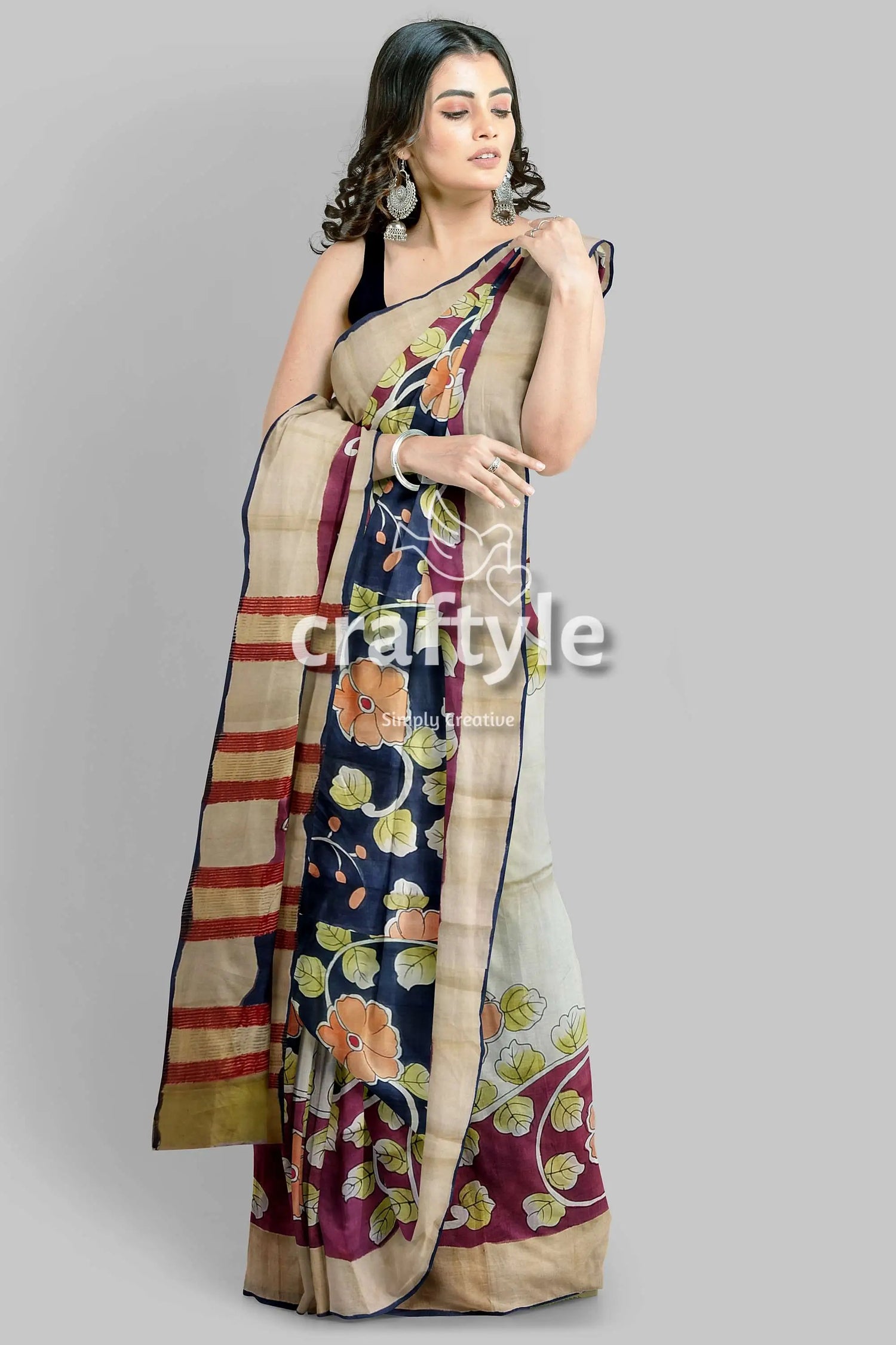 Artisan-crafted light plum pure tussar kalamkari saree with zari edges floral-patterned saree 2