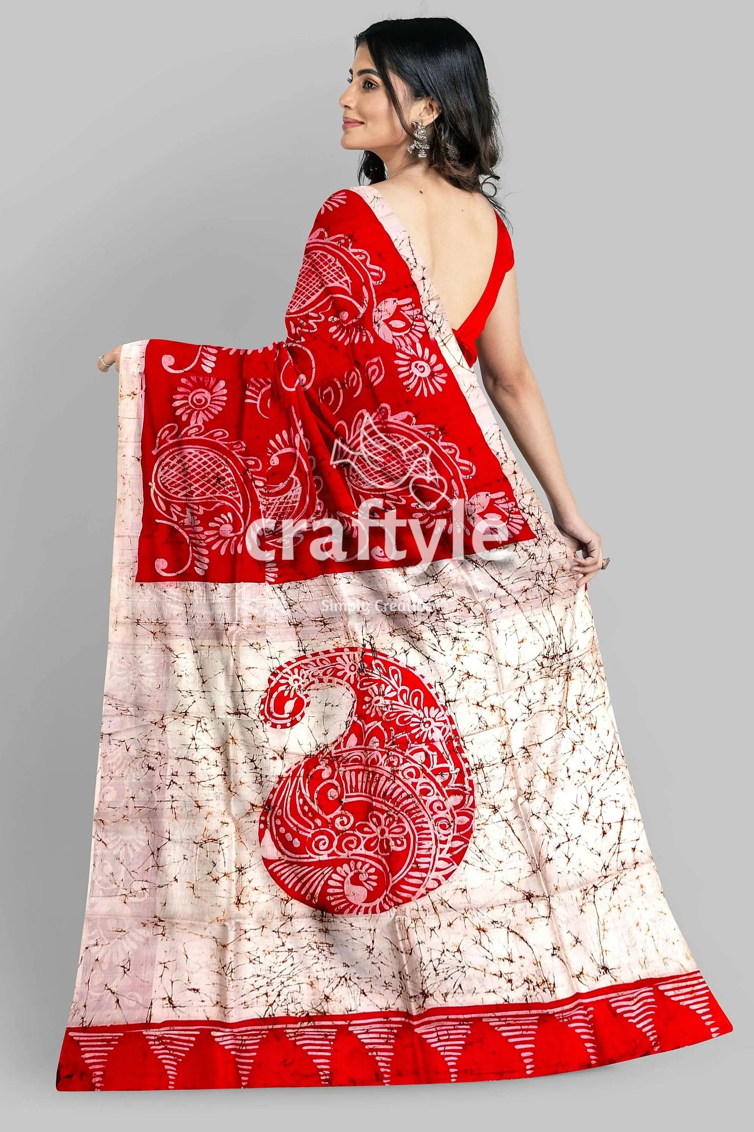 Beautiful crimson red white hand batik pure mulberry silk saree - red white batik saree 6
