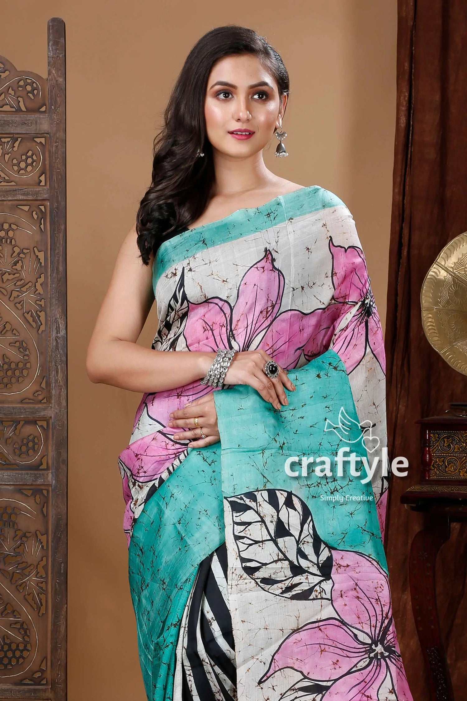 Beautiful floral motif hand batik pure mulberry silk saree floral batik saree 3