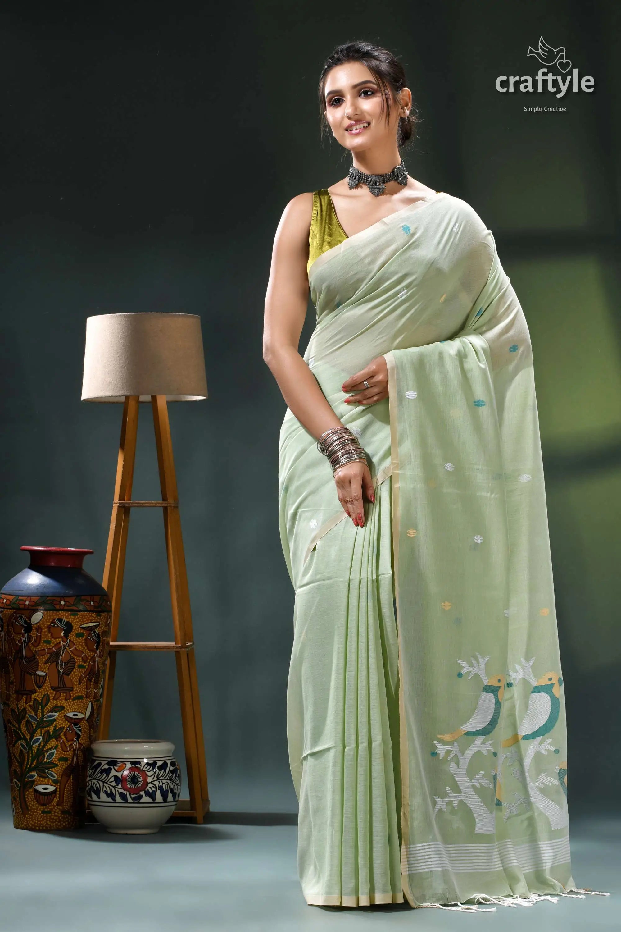 Bird motif handwoven soft cotton jamdani saree in laurel green pastel green saree peacock design 4