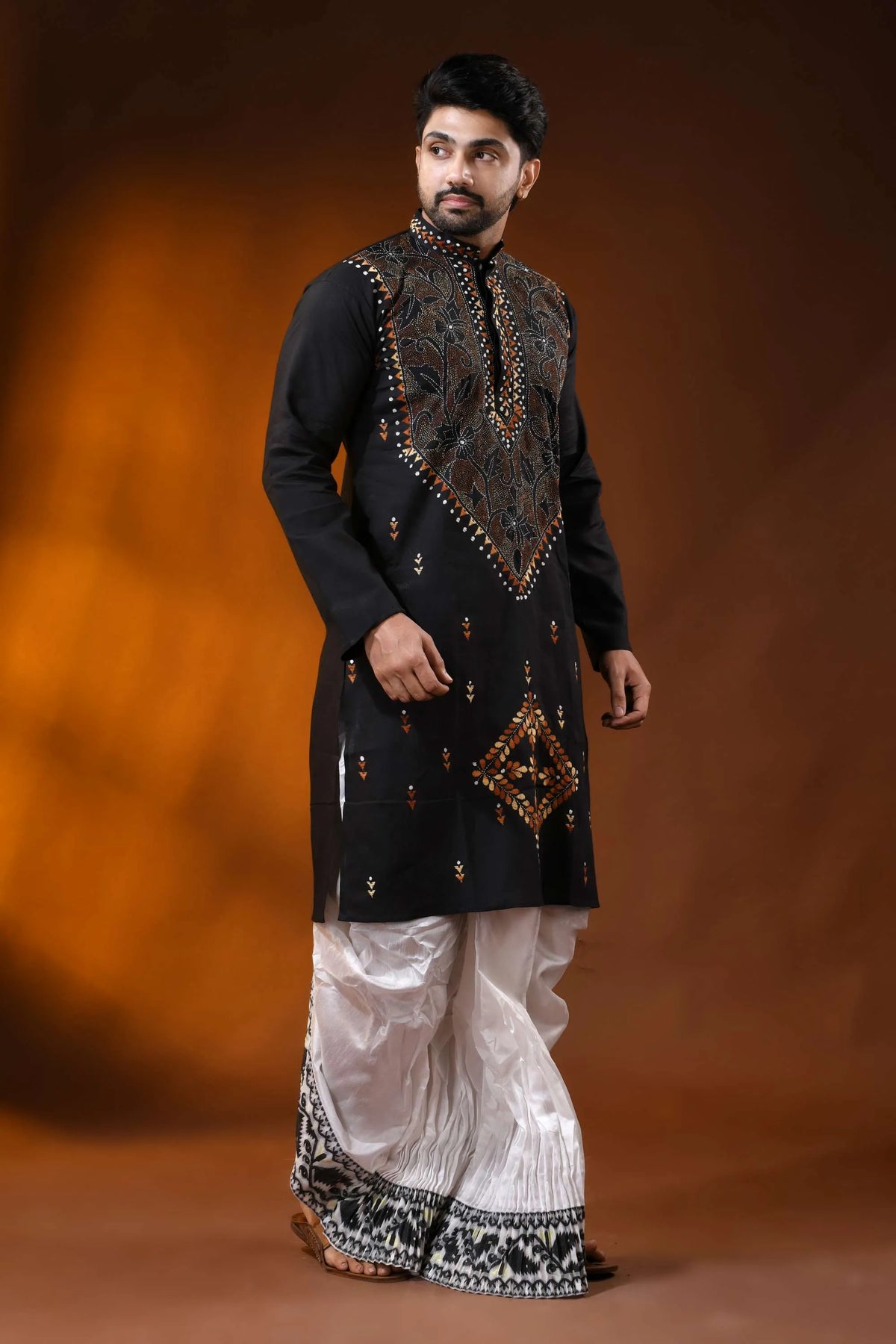 Black cotton kantha punjabi for men with rust floral embroidery - reverse stitch 4