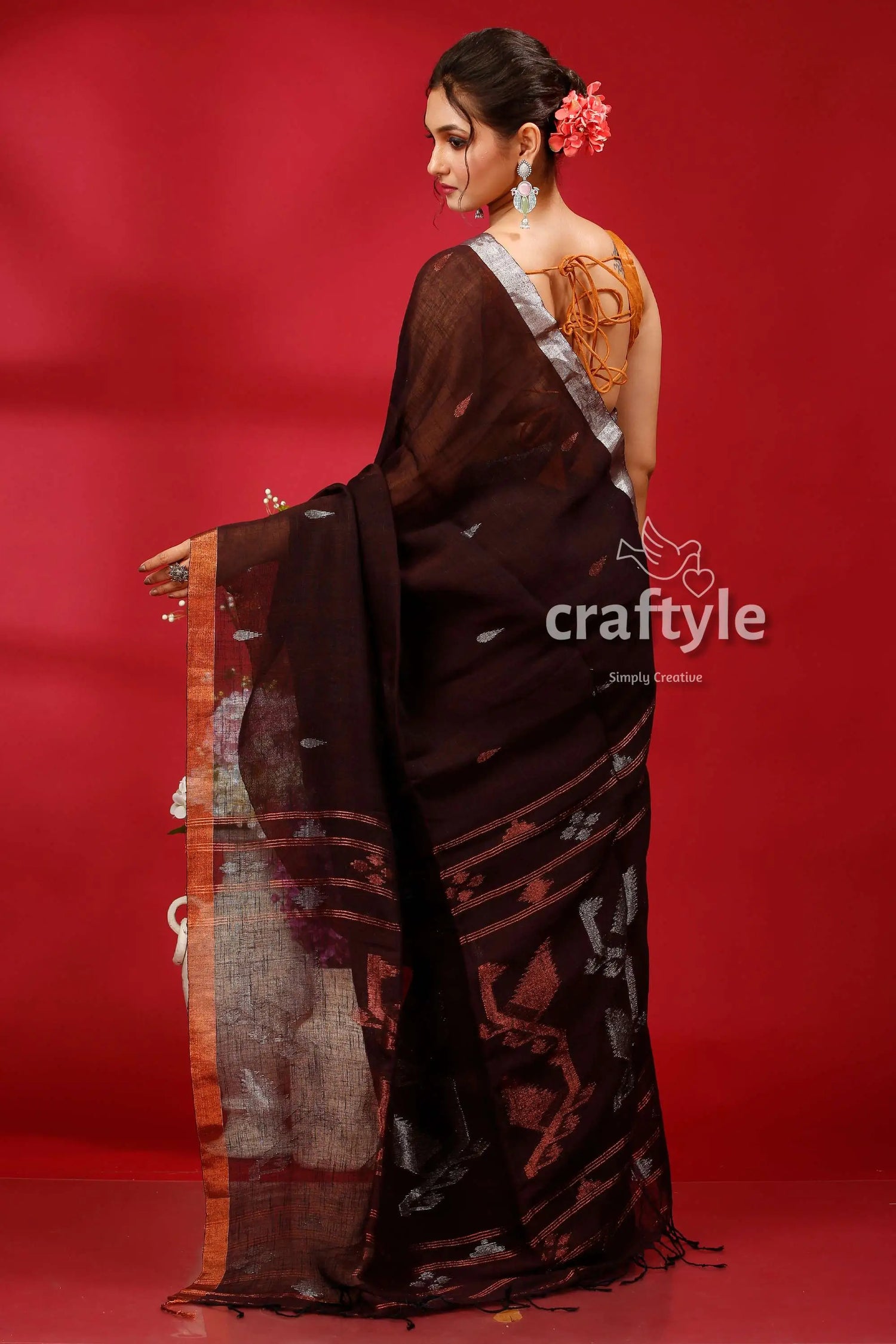 Blackcurrent copper zari work linen jamdani saree dark brown saree silver border 4