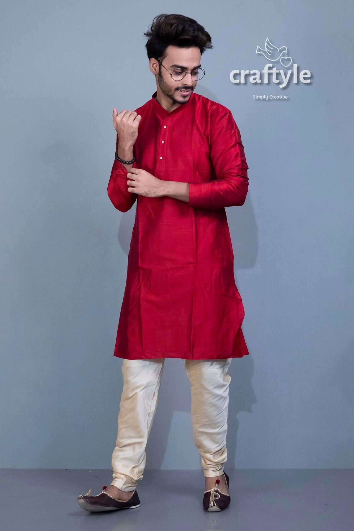 Blood red solid mens kurta with weave work man pajama 4