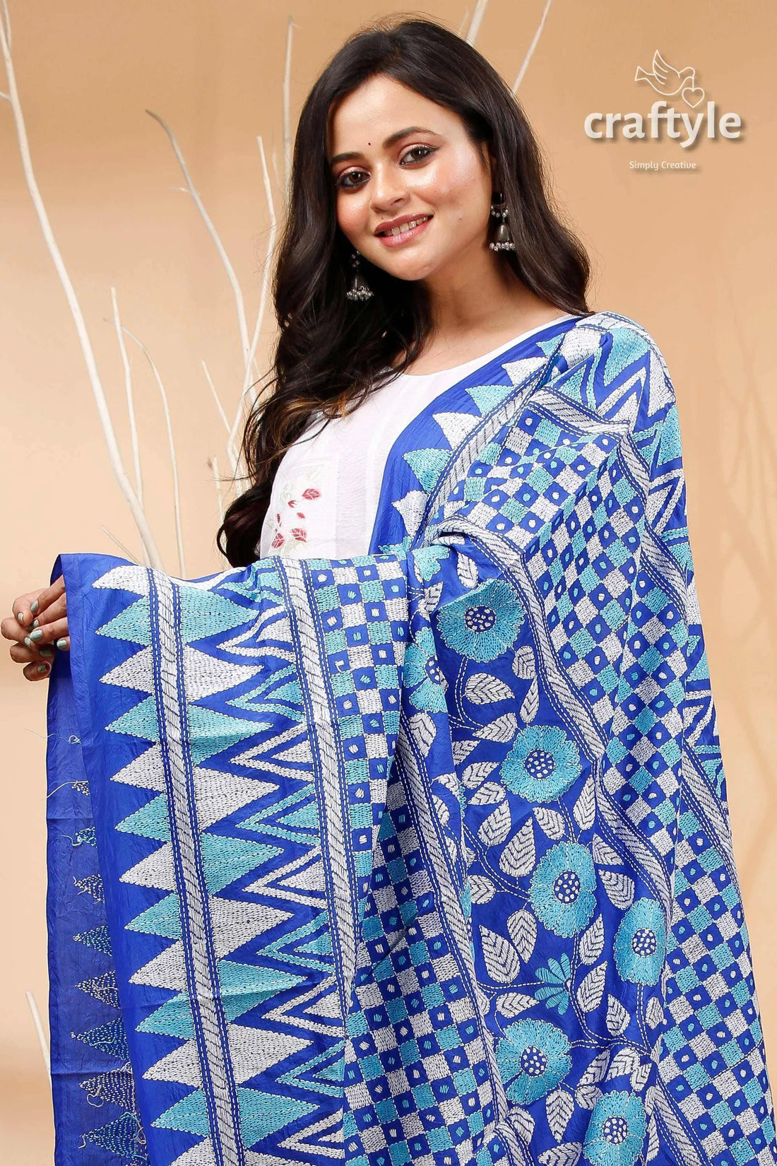 Blue & white kantha stitch pure silk dupatta for women floral patterned 2