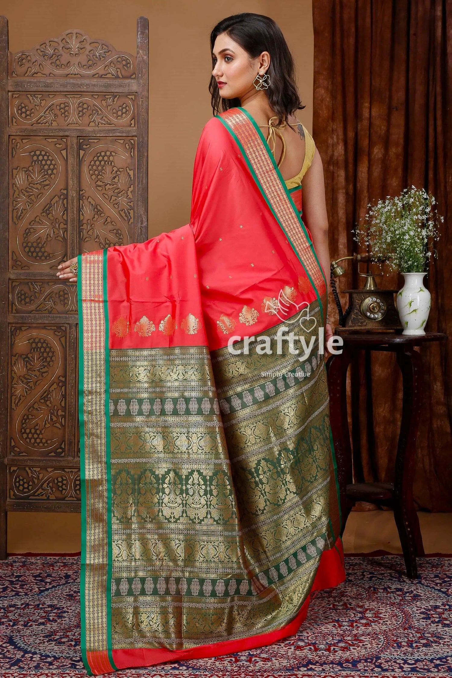 Bomkai silk saree with zari border - light rose red woman red green saree 4