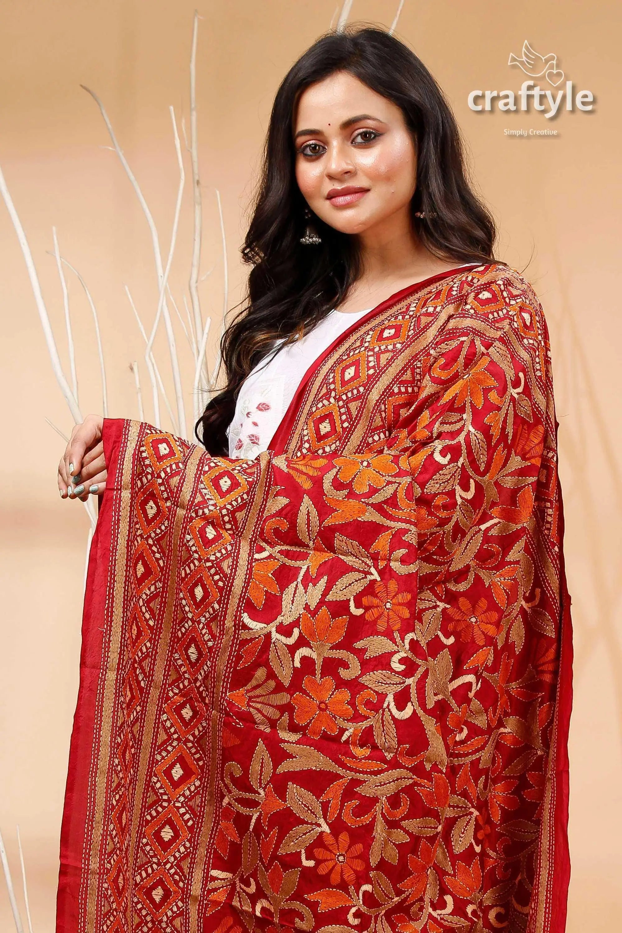 Burgundy pure silk dupatta with floral kantha embroidery red floral embroidered dupatta gold 2