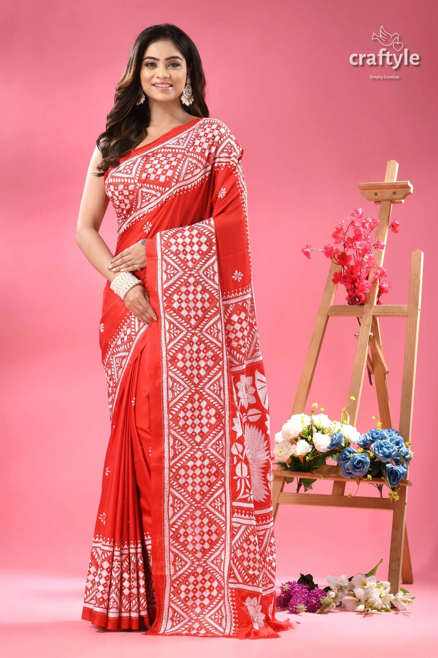 Cadmium red white thread work silk kantha saree woman red white patterned saree 6