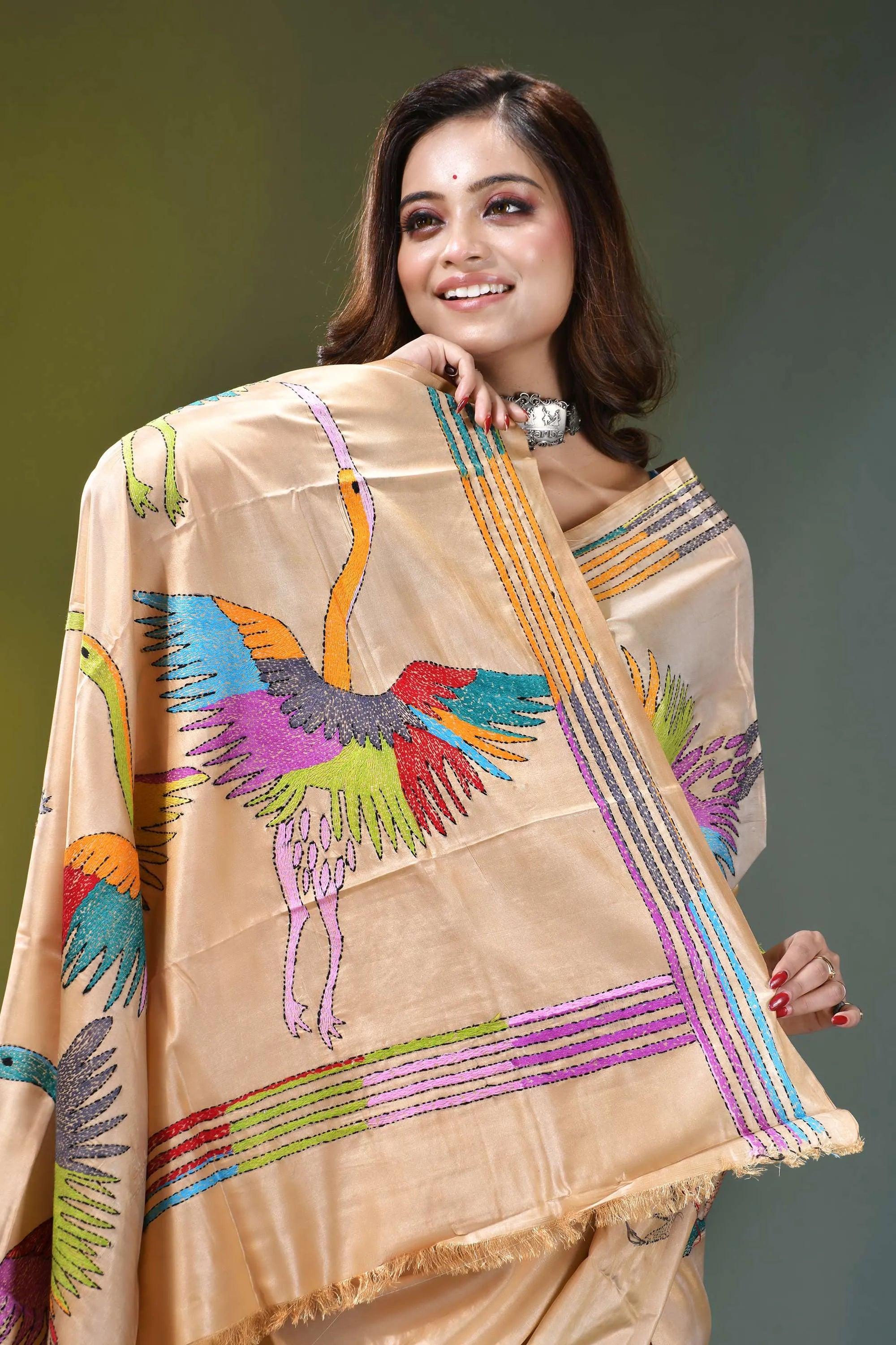 Champagne gold heron design silk kantha work saree beige silk saree vibrant multicolored 2
