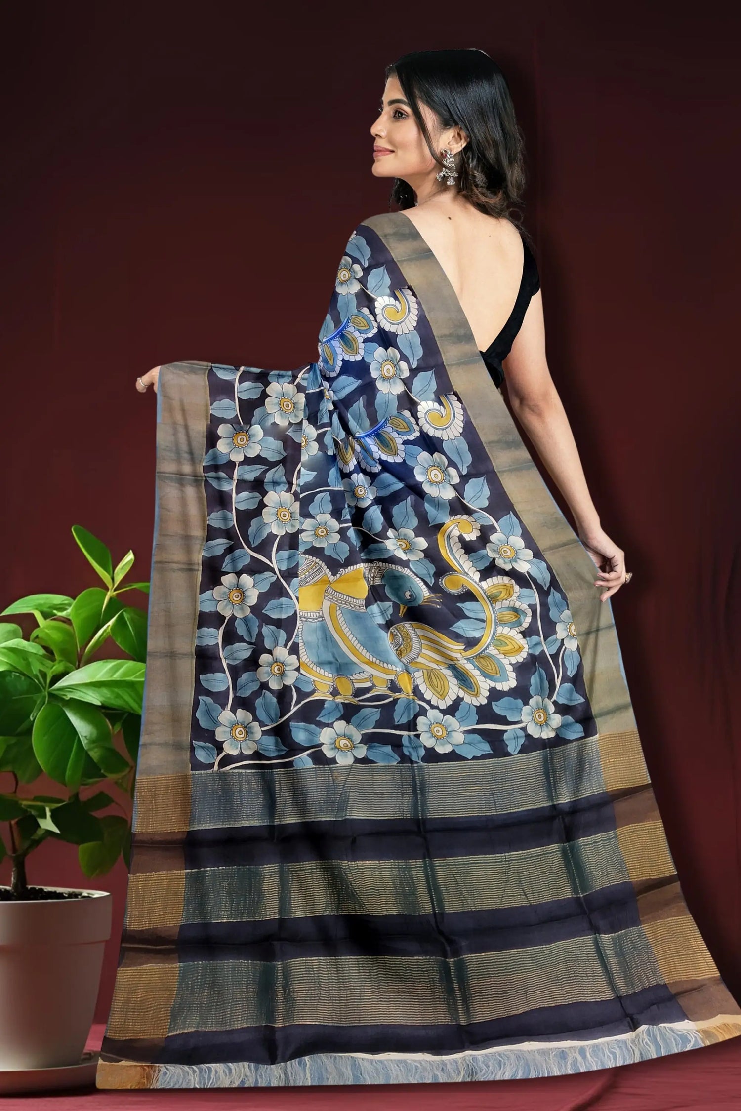 Charcoal black hand-painted pure tussar kalamkari saree with zari border floral bird patterned saree 5
