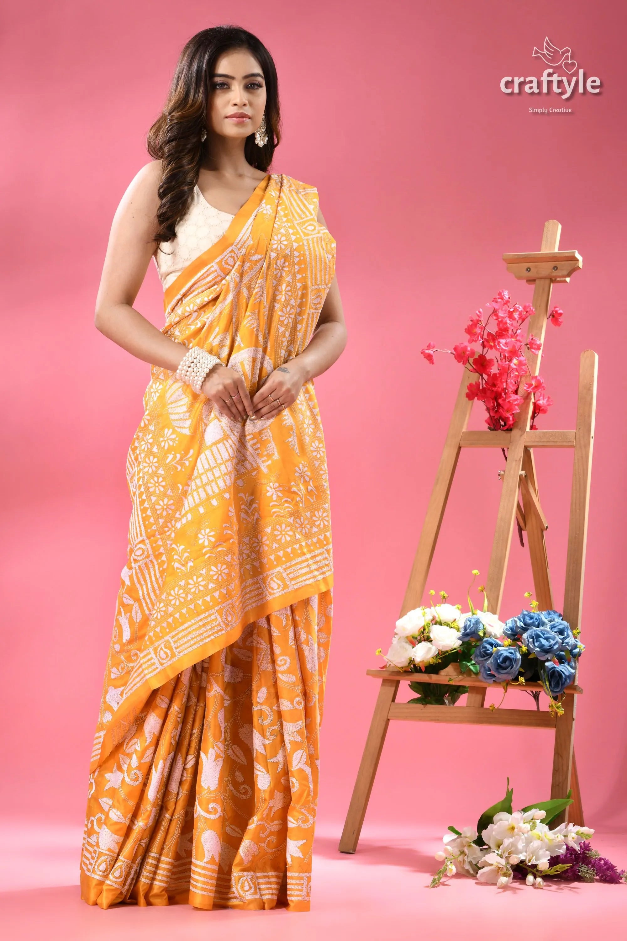 Corn yellow artisanal silk kantha saree - bullock cart design yellow white patterned saree 5