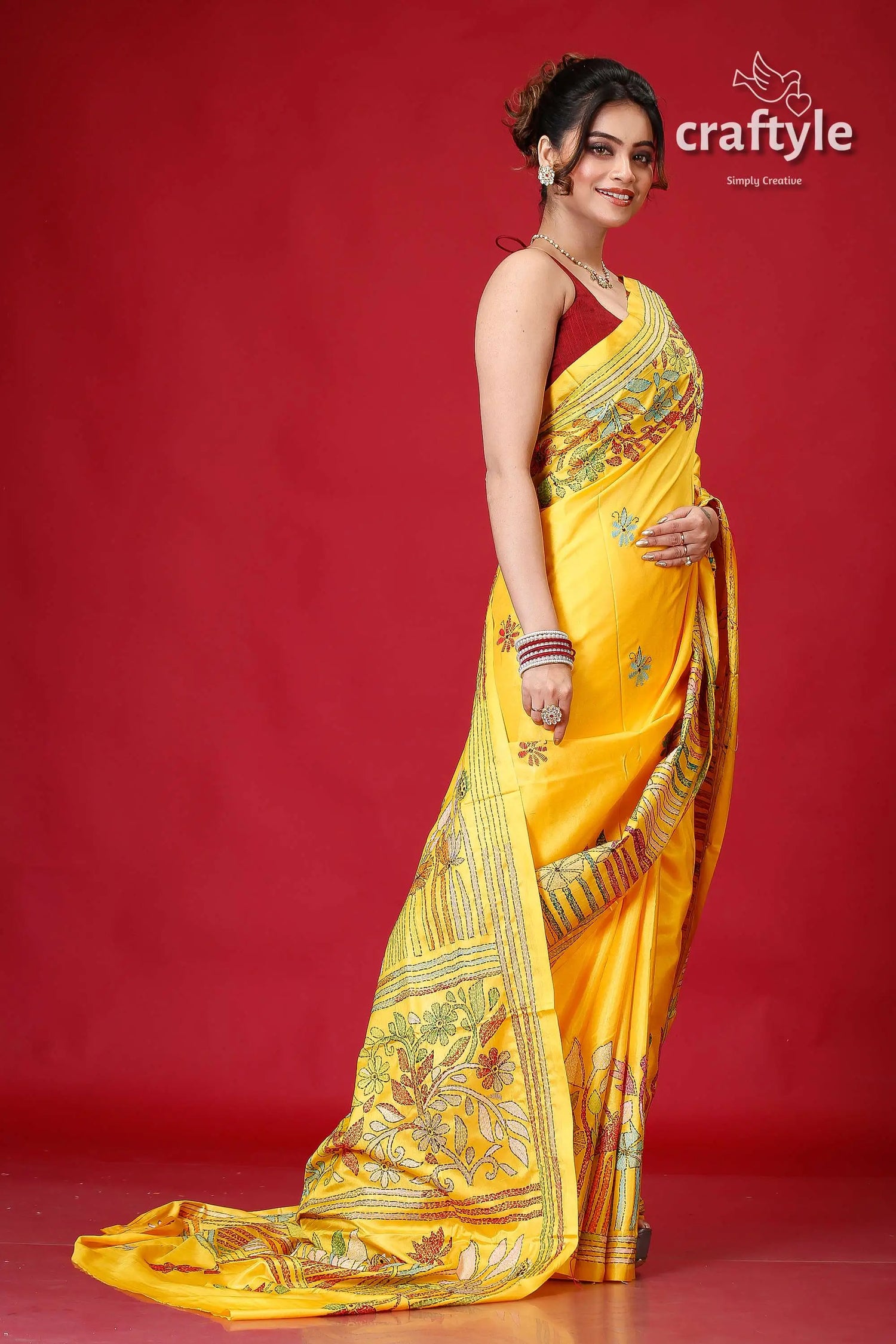 Corn yellow lotus motif exquisite kantha stitch saree yellow saree intricate border design 4