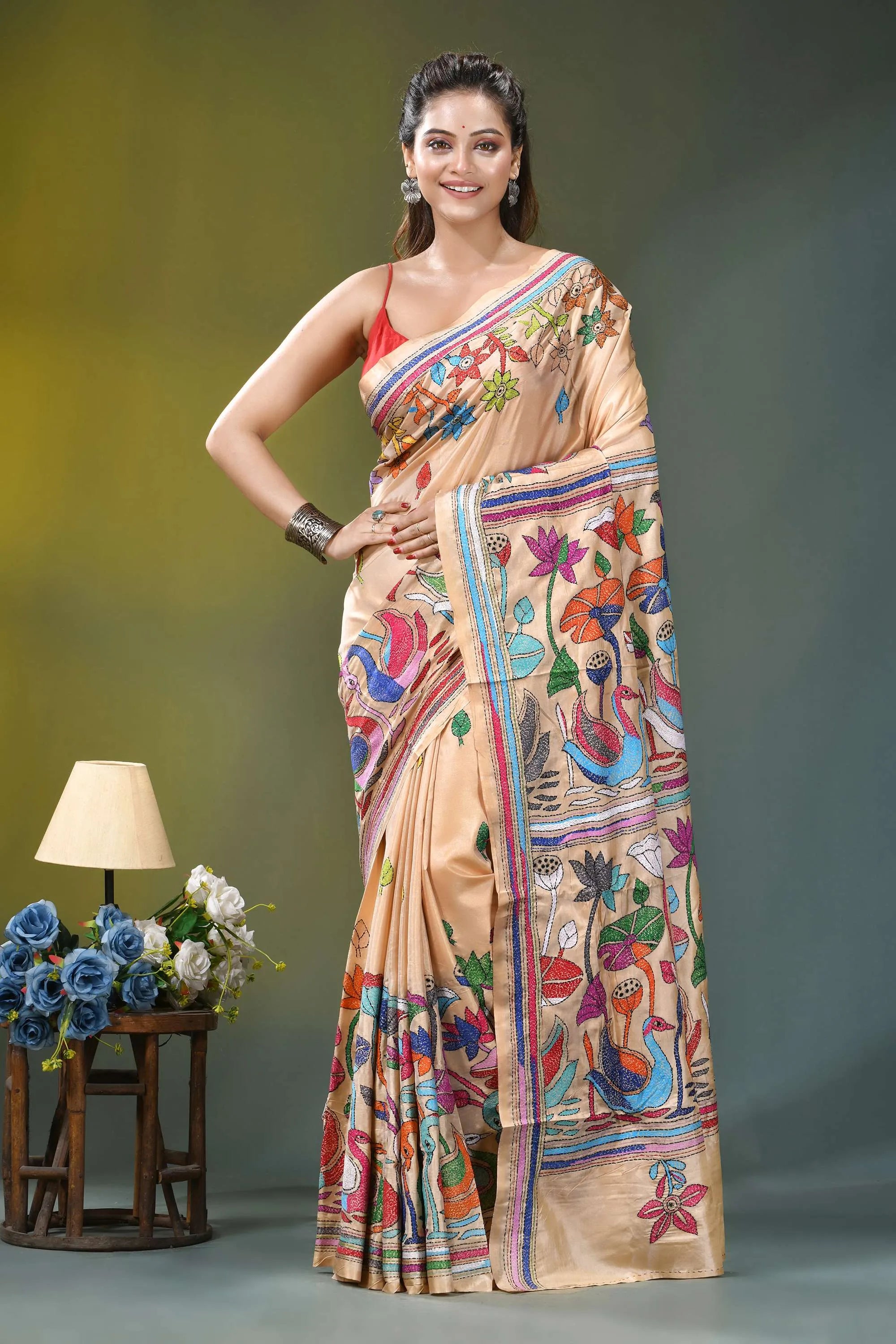 Cream beige swan motif handmade silk kantha saree beige silk saree vibrant hand-embroidered 1