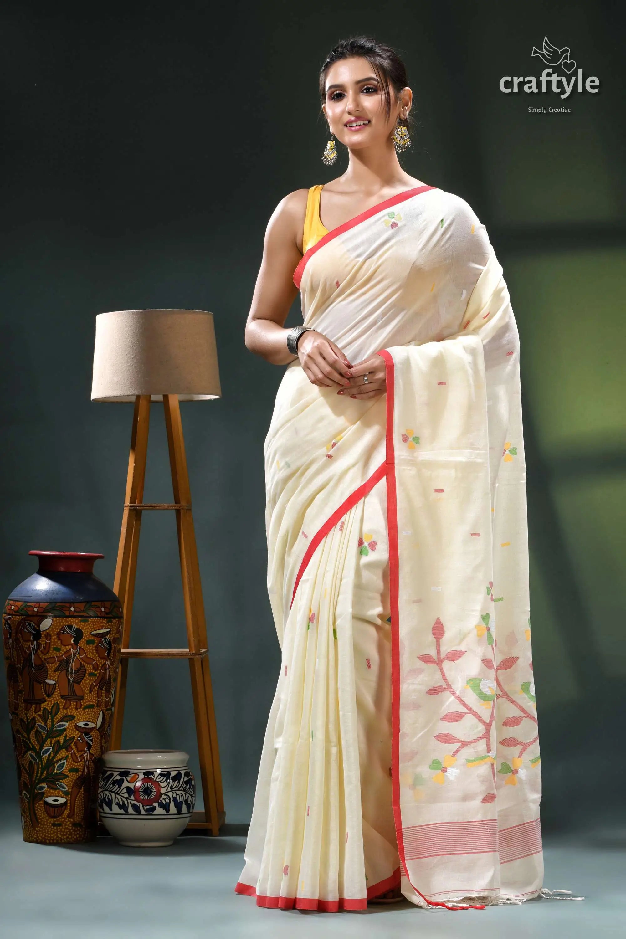 Cream white nature theme handwoven soft cotton jamdani saree cream-colored saree floral embroidery red 7