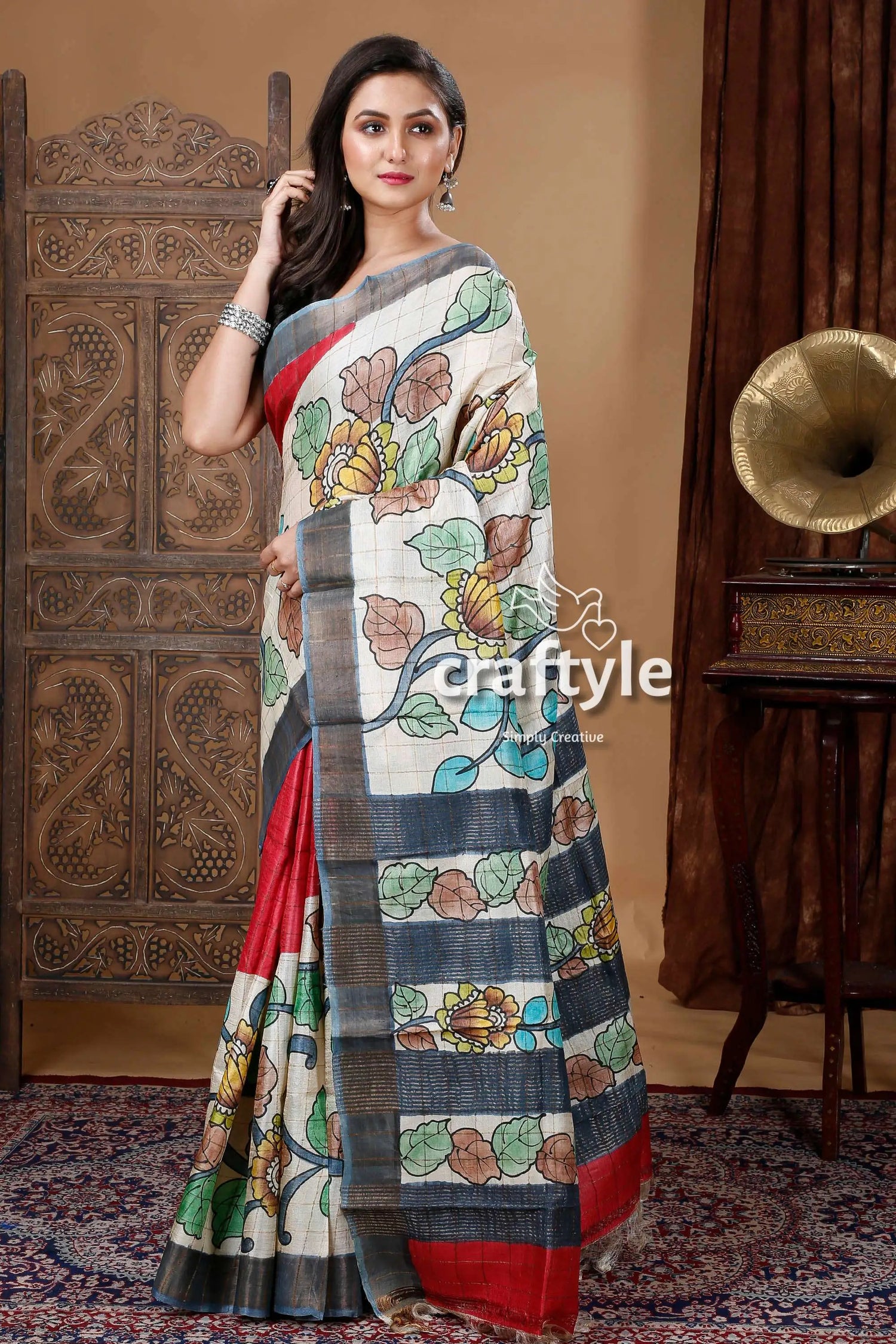 Cream white & red handcrafted zari border pure tussar kalamkari sari woman floral-patterned saree 4