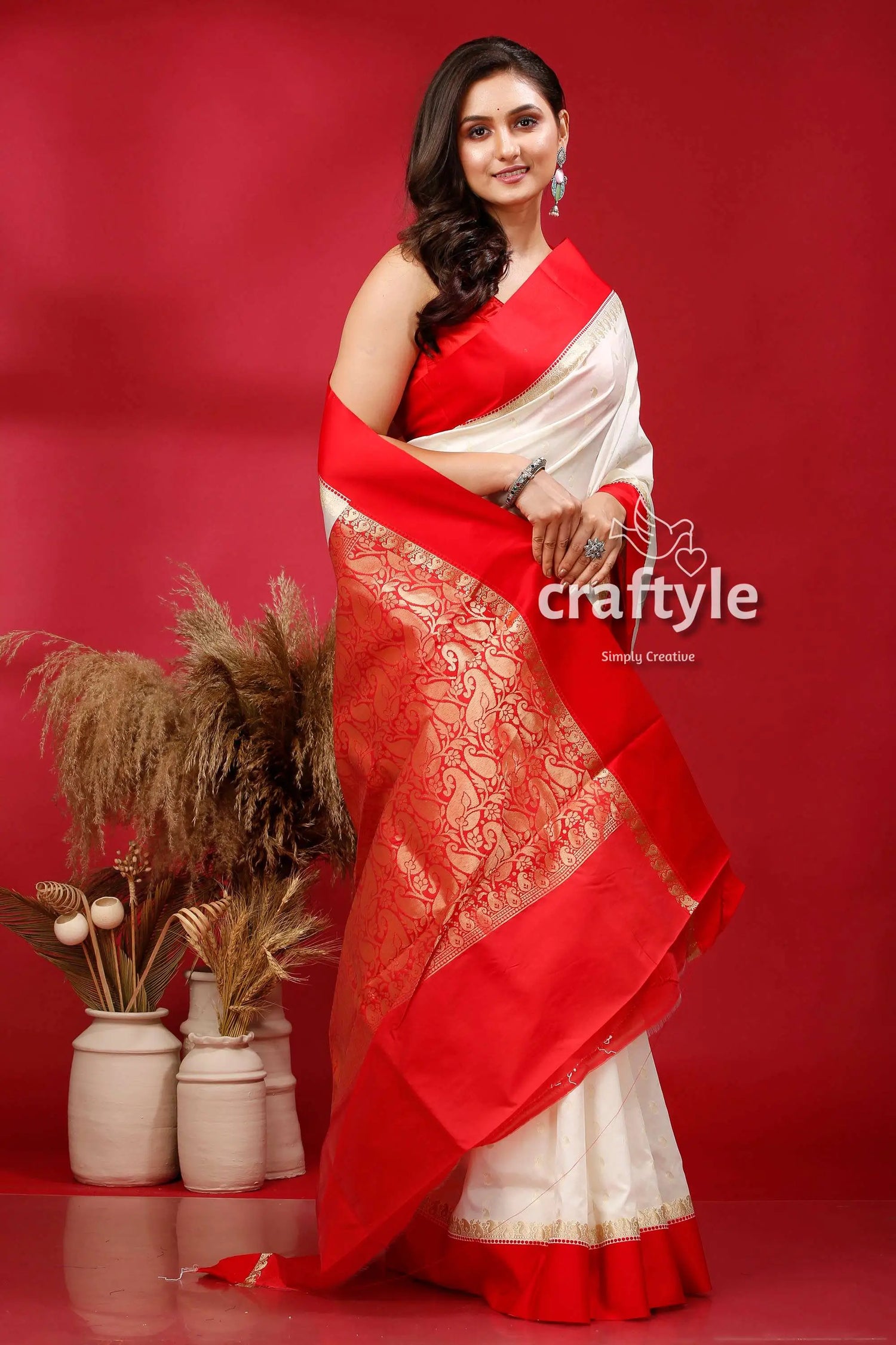 Crimson red and white gorod silk saree with golden zari embellishment elegant red white saree 4
