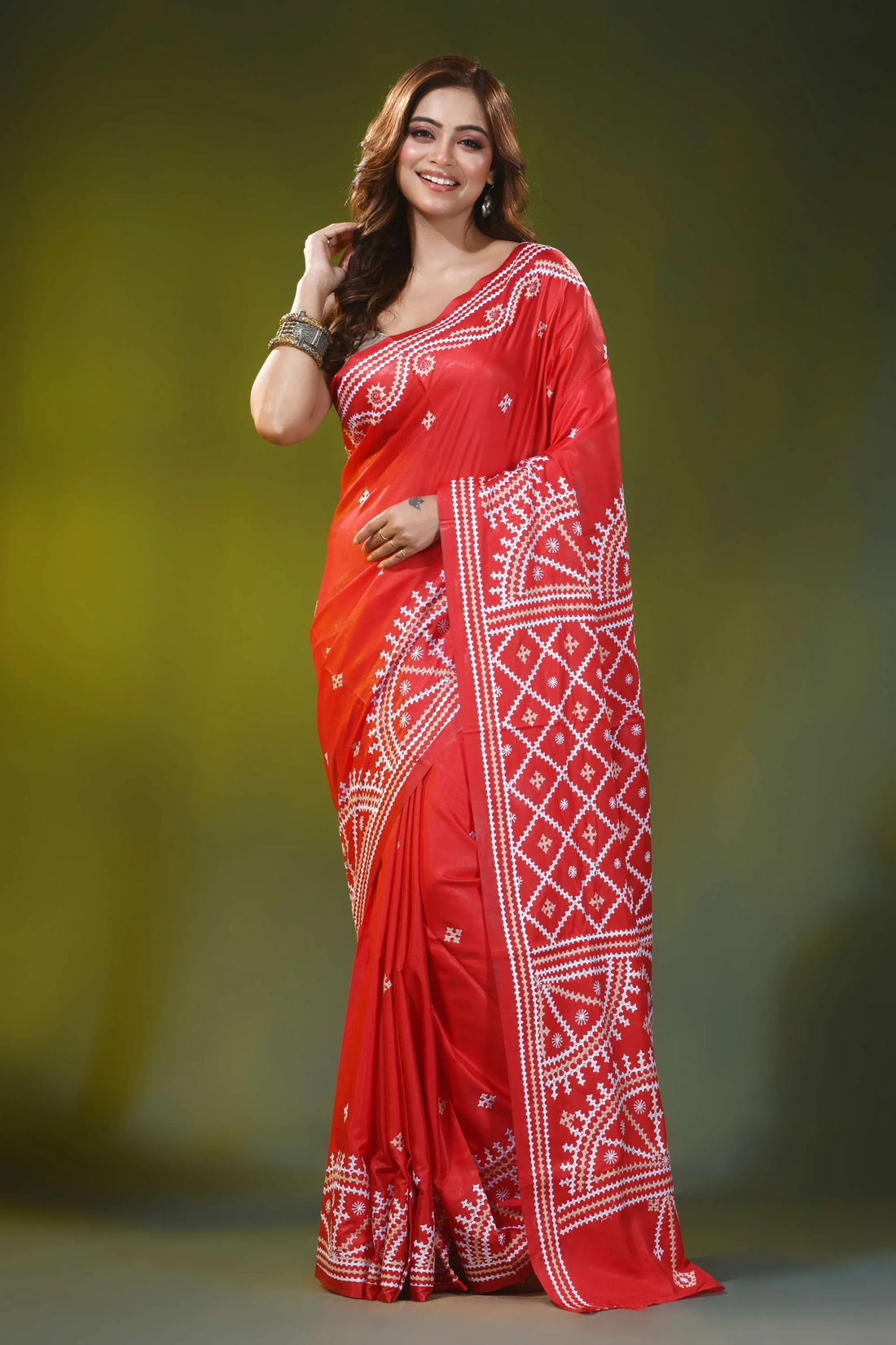 Crimson red circular pattern handmade kutch embroidery silk saree 1