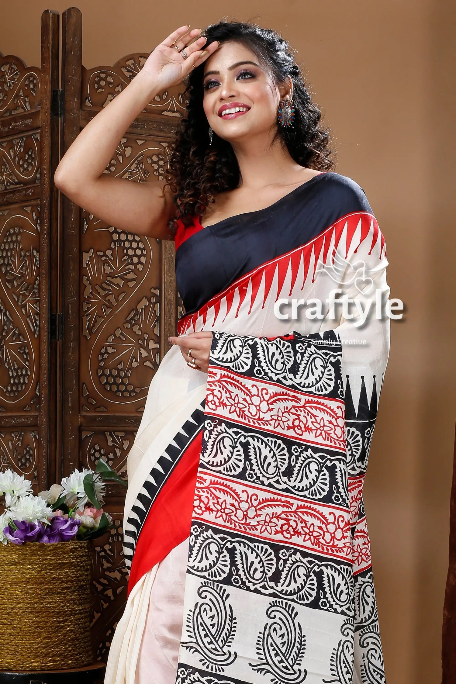 Daisy white mulberry pure silk hand block saree woman patterned saree 3