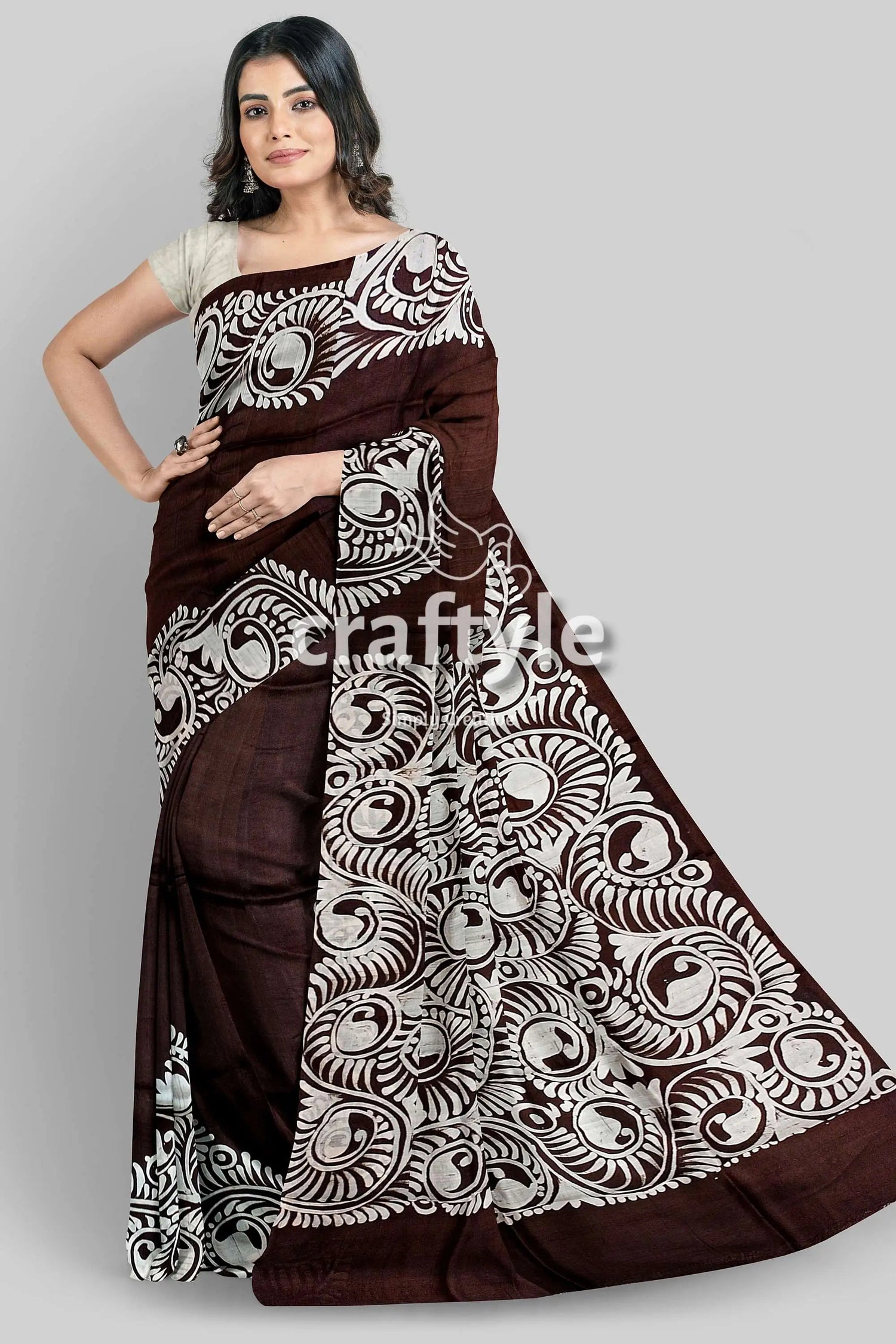 Dark cocoa brown soru tuli hand batik mulberry pure silk sari brown saree white peacock pattern 3
