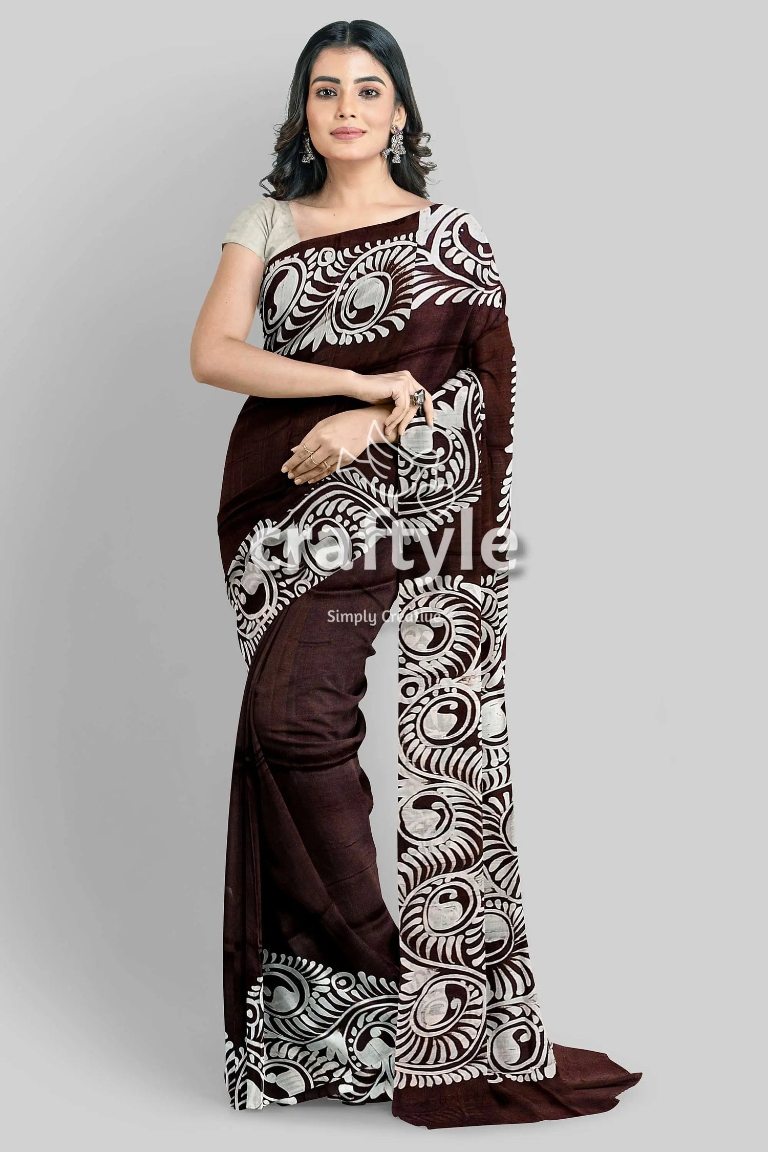 Dark cocoa brown soru tuli hand batik mulberry pure silk sari woman brown white patterned saree 5