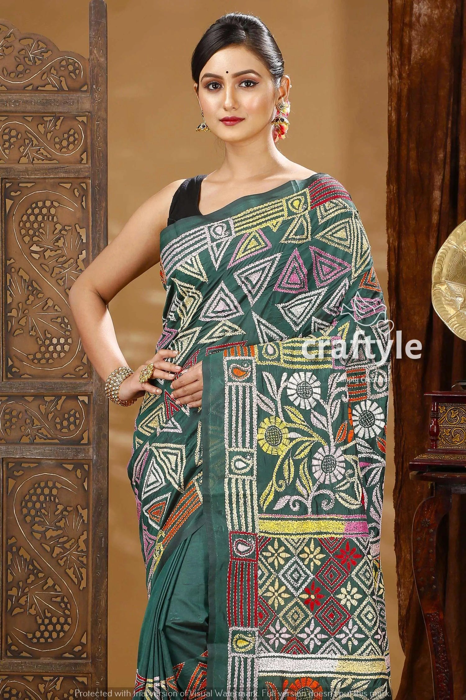 Dark green traditional silk kantha saree green saree geometric floral embroidery 3