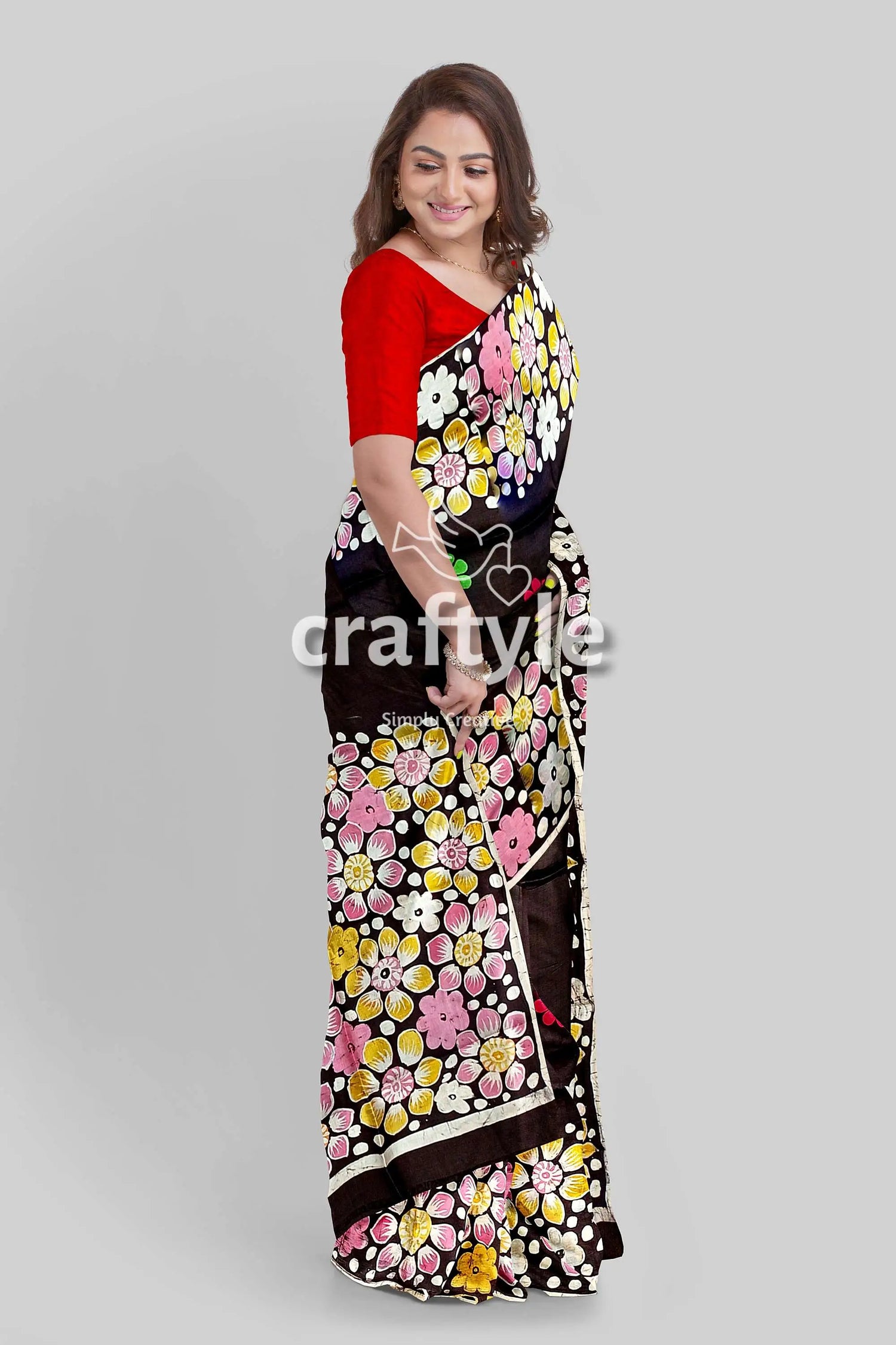 Deep brown floral hand batik pure mulberry silk saree floral-patterned saree red blouse 3