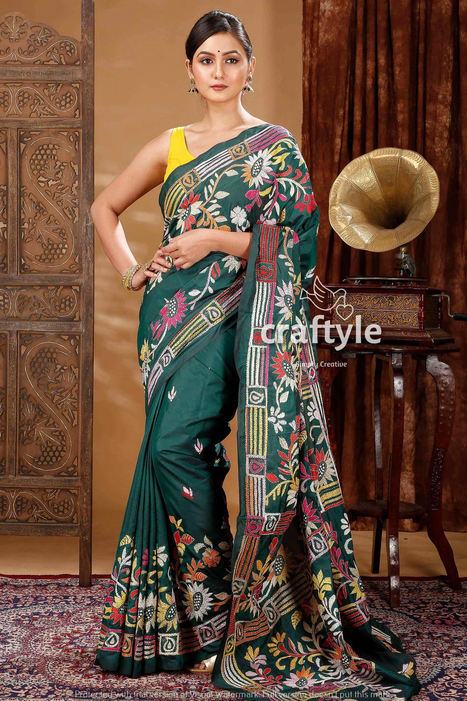 Deep green artisanal silk kantha saree green floral embroidered saree 3