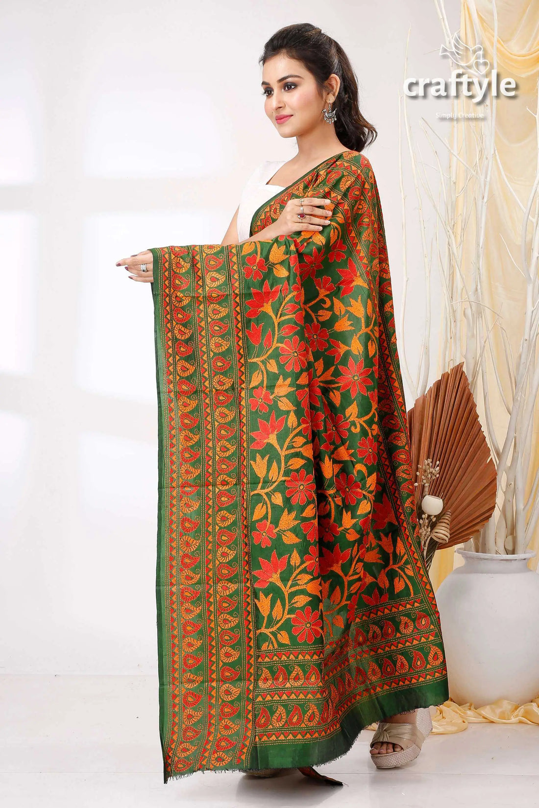 Deep Green Floral Motif Pure Bangalore Silk Kantha Work Dupatta - Craftyle