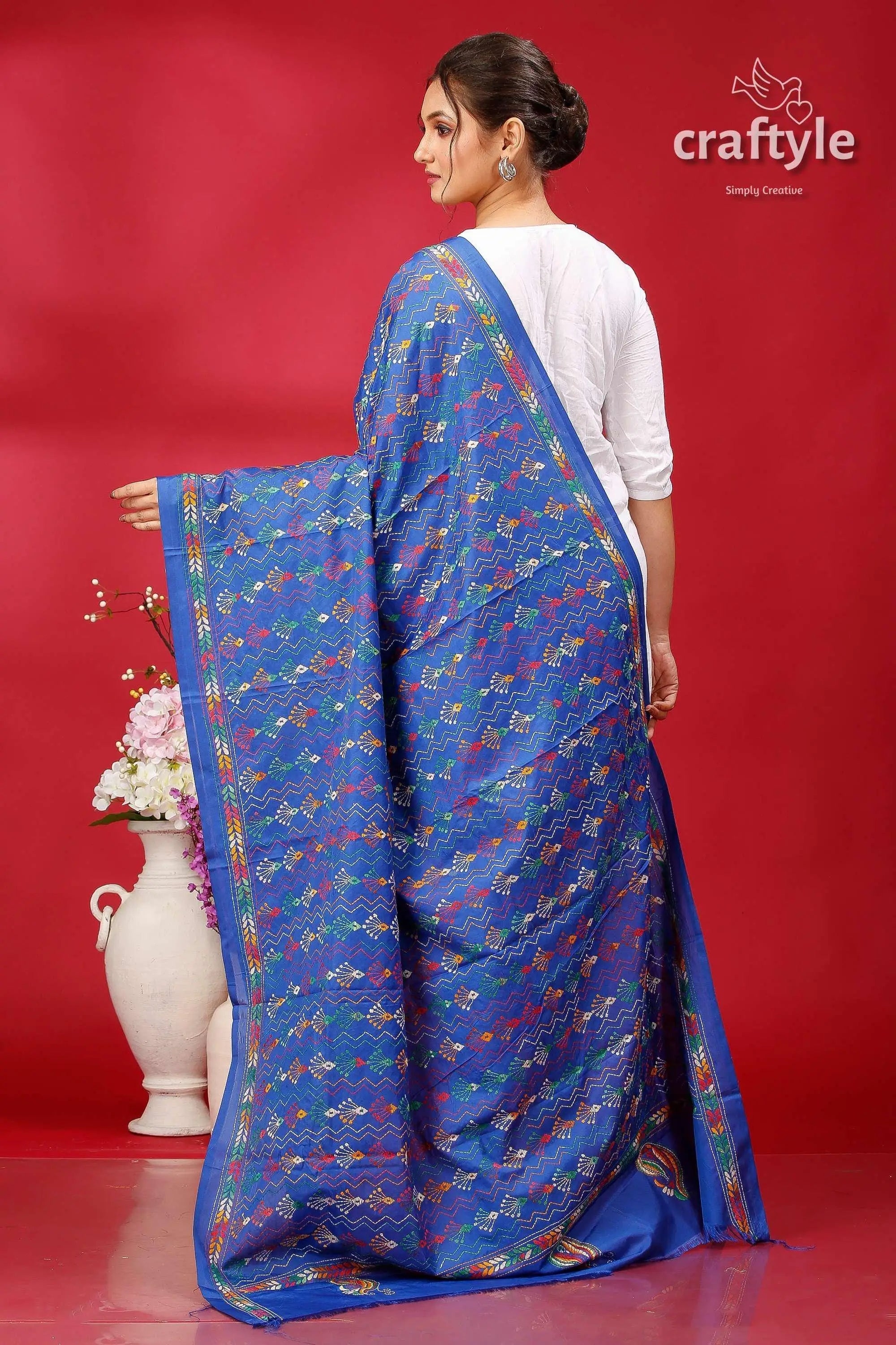Denim blue handcrafted multithread kantha stitch silk dupatta royal blue saree floral pattern 3