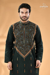 Eagle green kantha work mens cotton ethnic punjabi reverse stitch men’s dark green long sleeved kurta 2