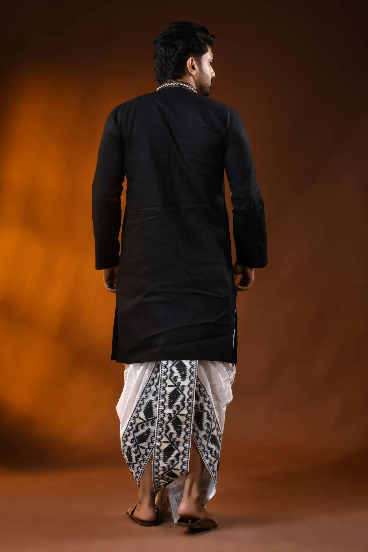 Ebony black men’s cotton kantha kurta - beige floral handcrafted 5