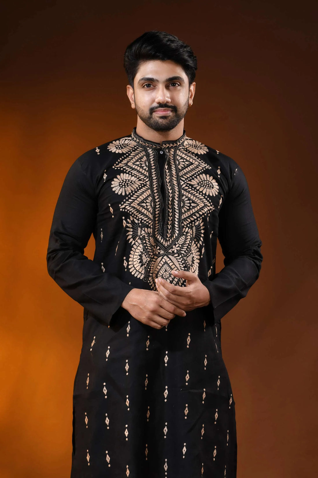 Ebony black men’s cotton kantha kurta - beige floral handcrafted 2