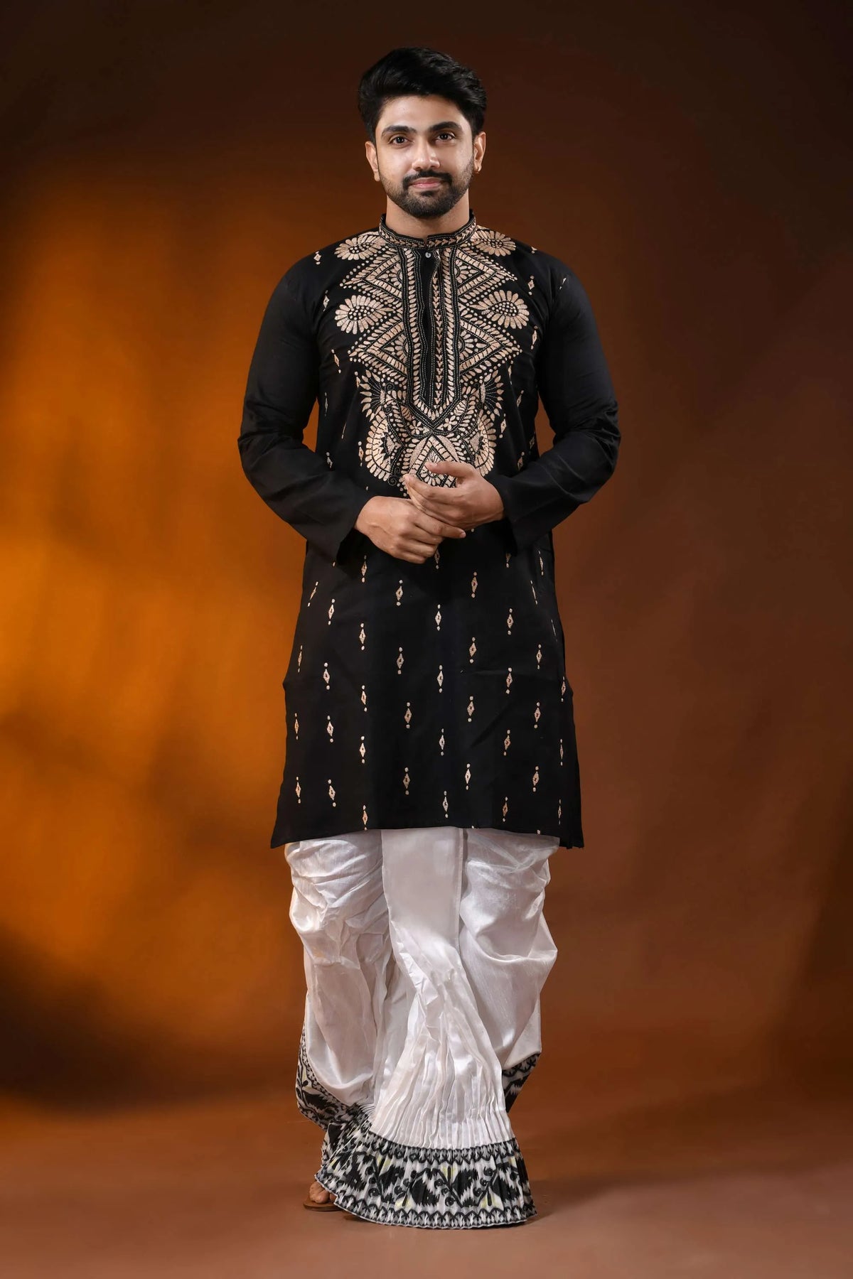Ebony black men’s cotton kantha kurta - beige floral handcrafted 6