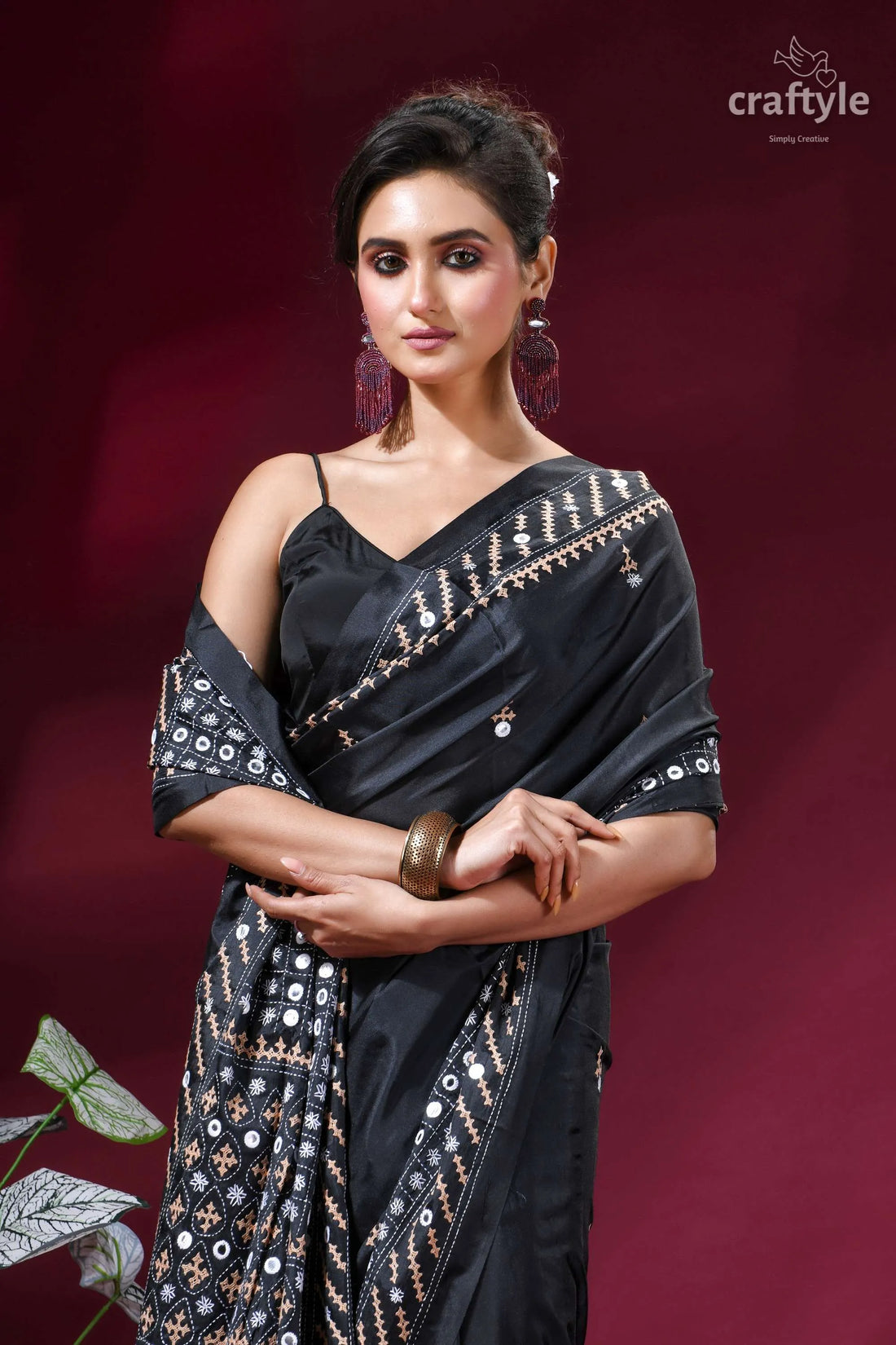 Ebony black party wear hand kutch embroidered silk saree - mirror work black silk saree intricate gold 2