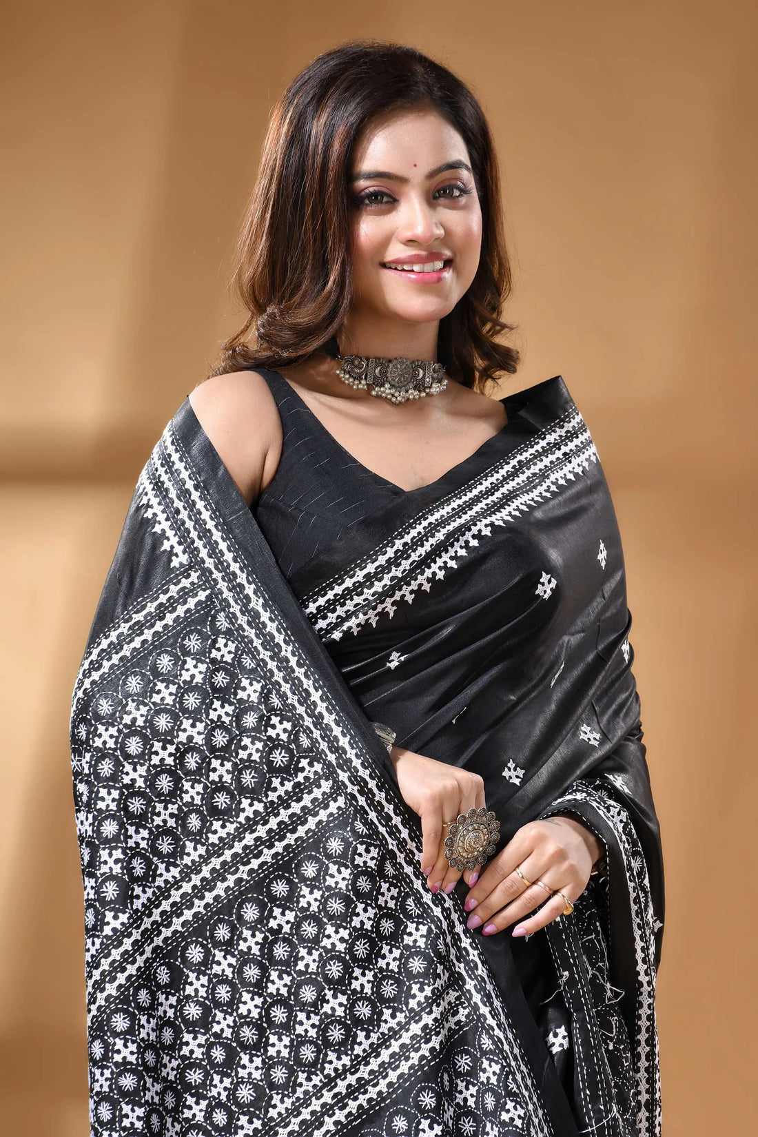Ebony black white thread handcrafted silk kutch embroidery saree black saree intricate white geometric 2