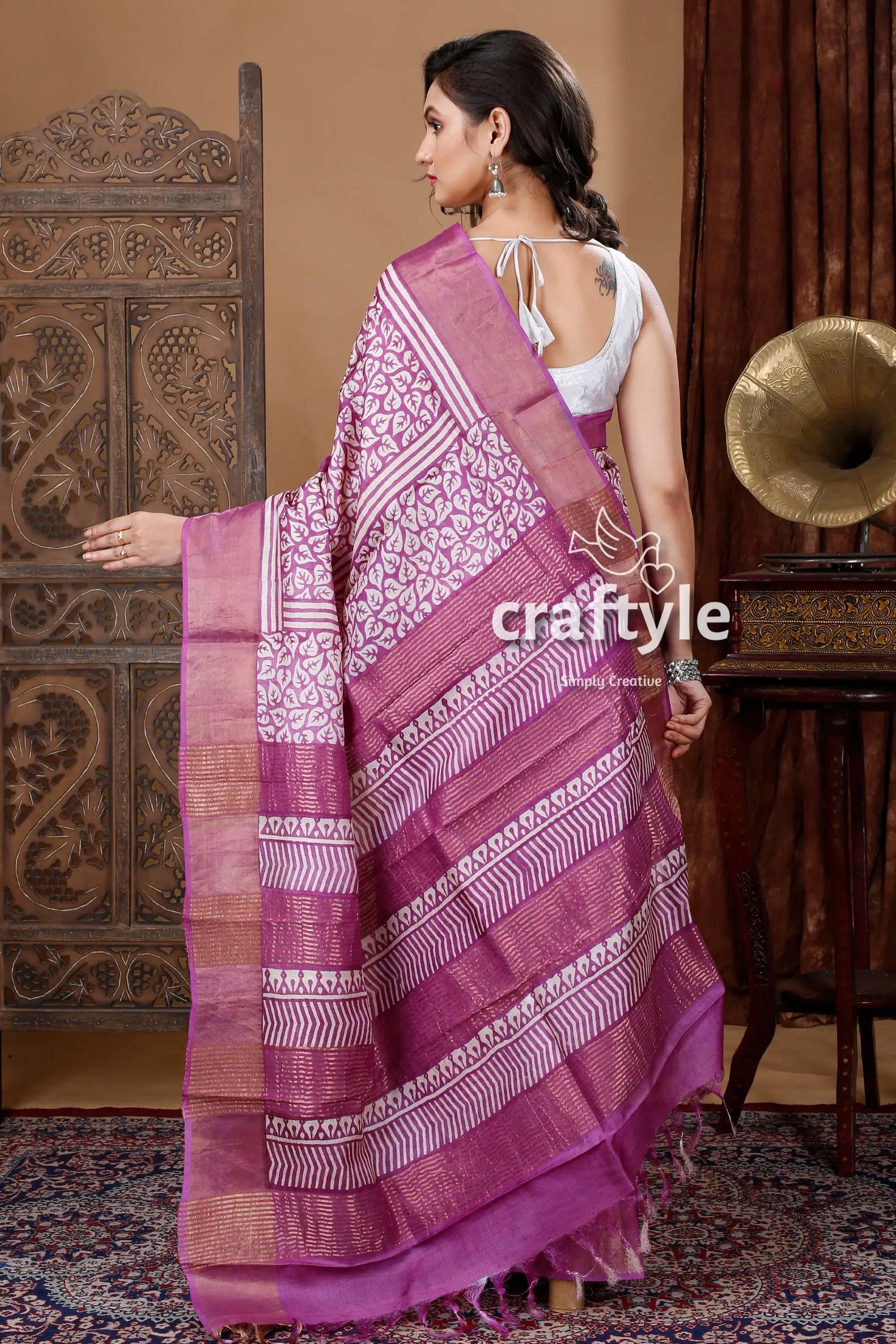 Electric purple hand block printed zari pure tussar silk bishnupuri sarees patterned pink saree 5