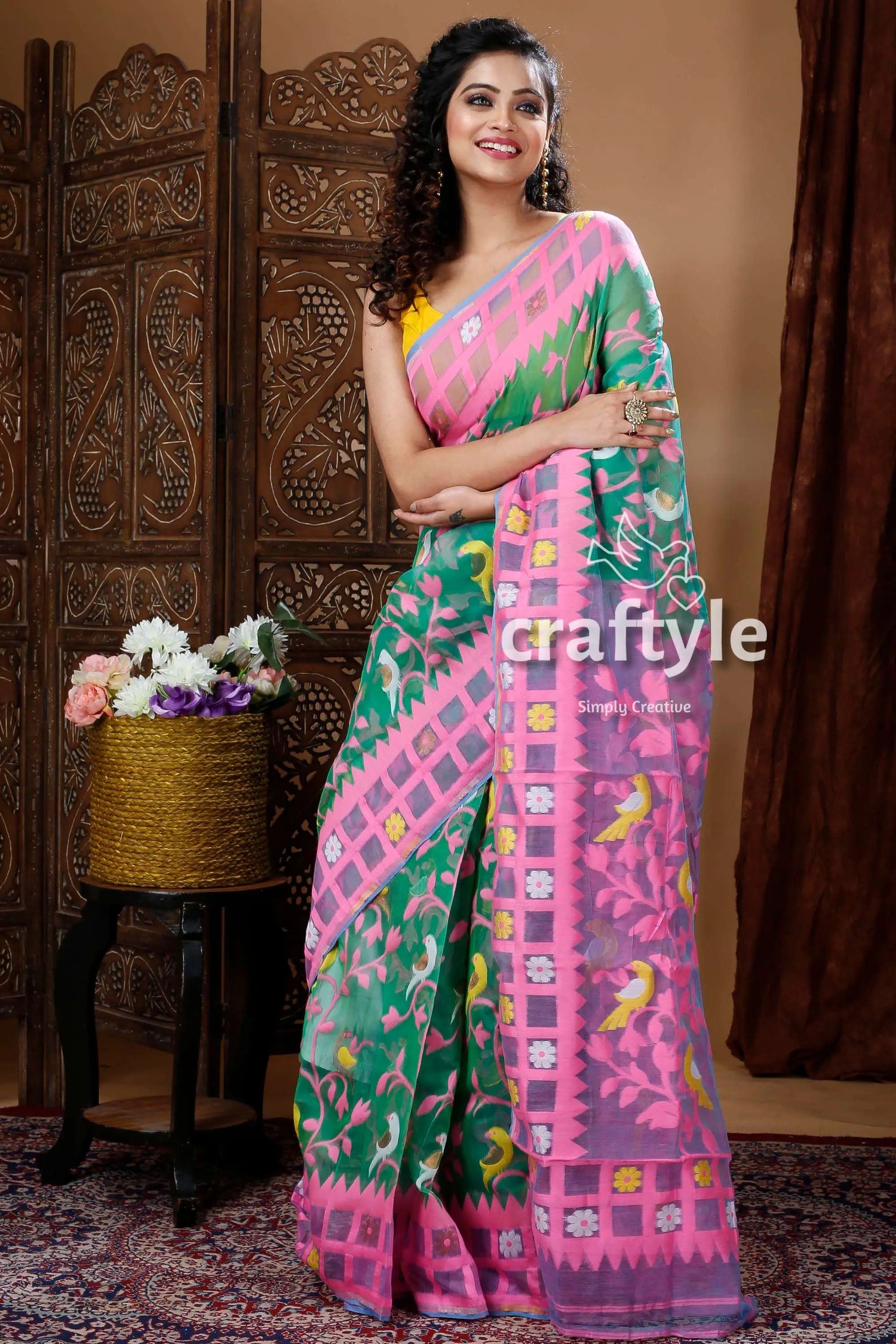 Emerald green graceful jamdani saree green pink patterned saree 4