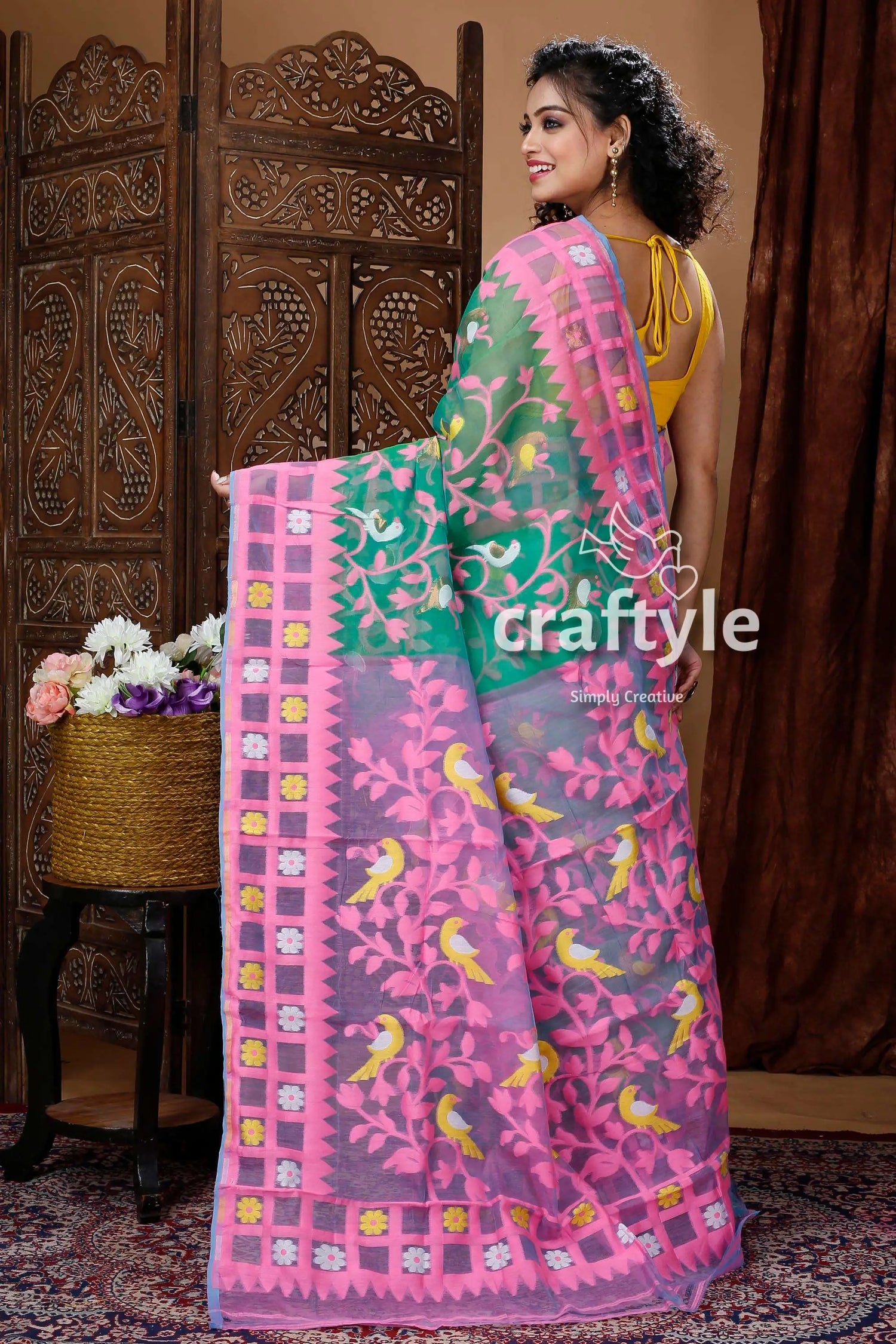 Emerald green graceful jamdani saree pink green bird-patterned saree 5