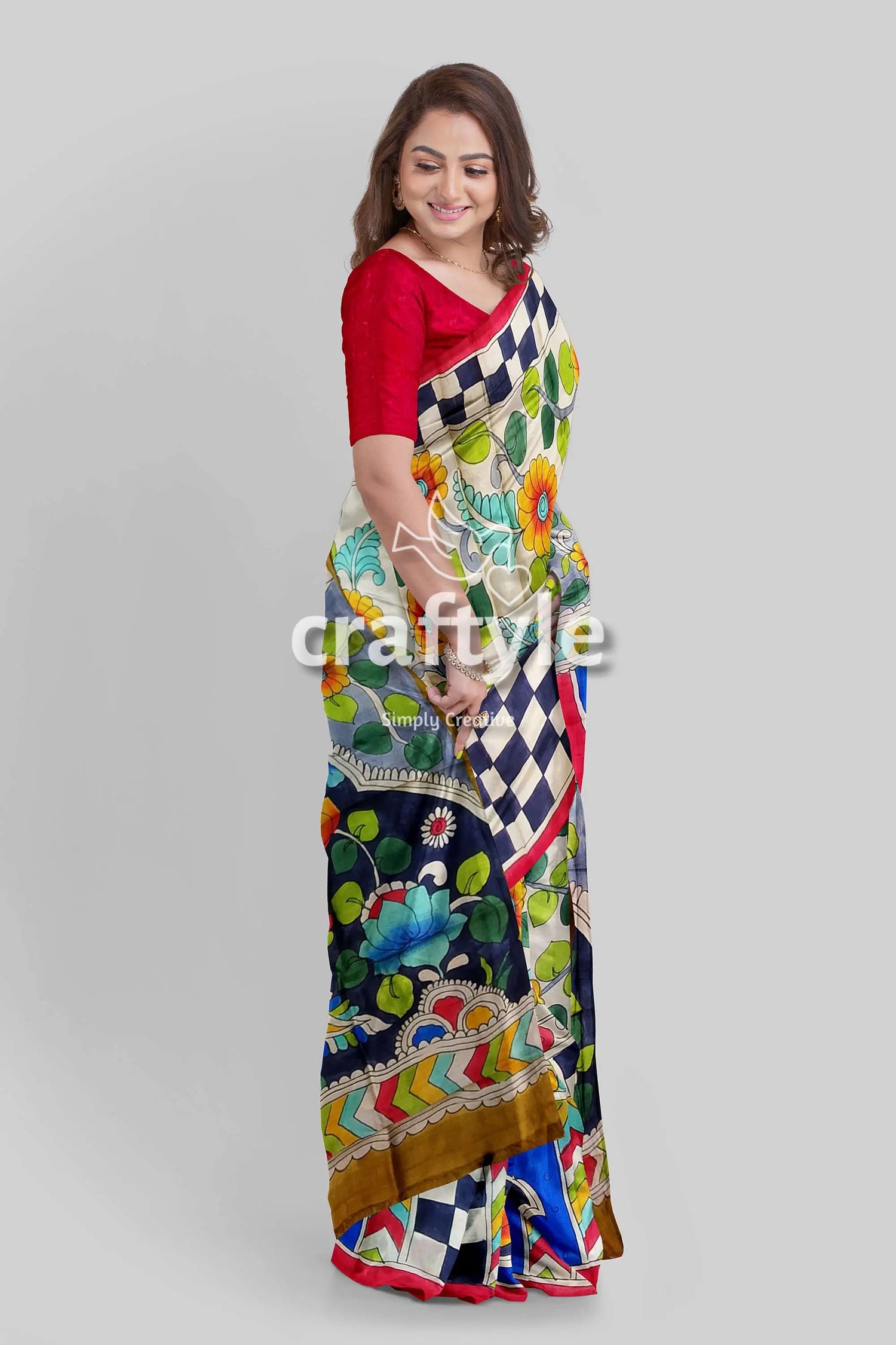 Exclusive floral peacock motif hand painted pure tussar kalamkari saree floral checkered saree 4