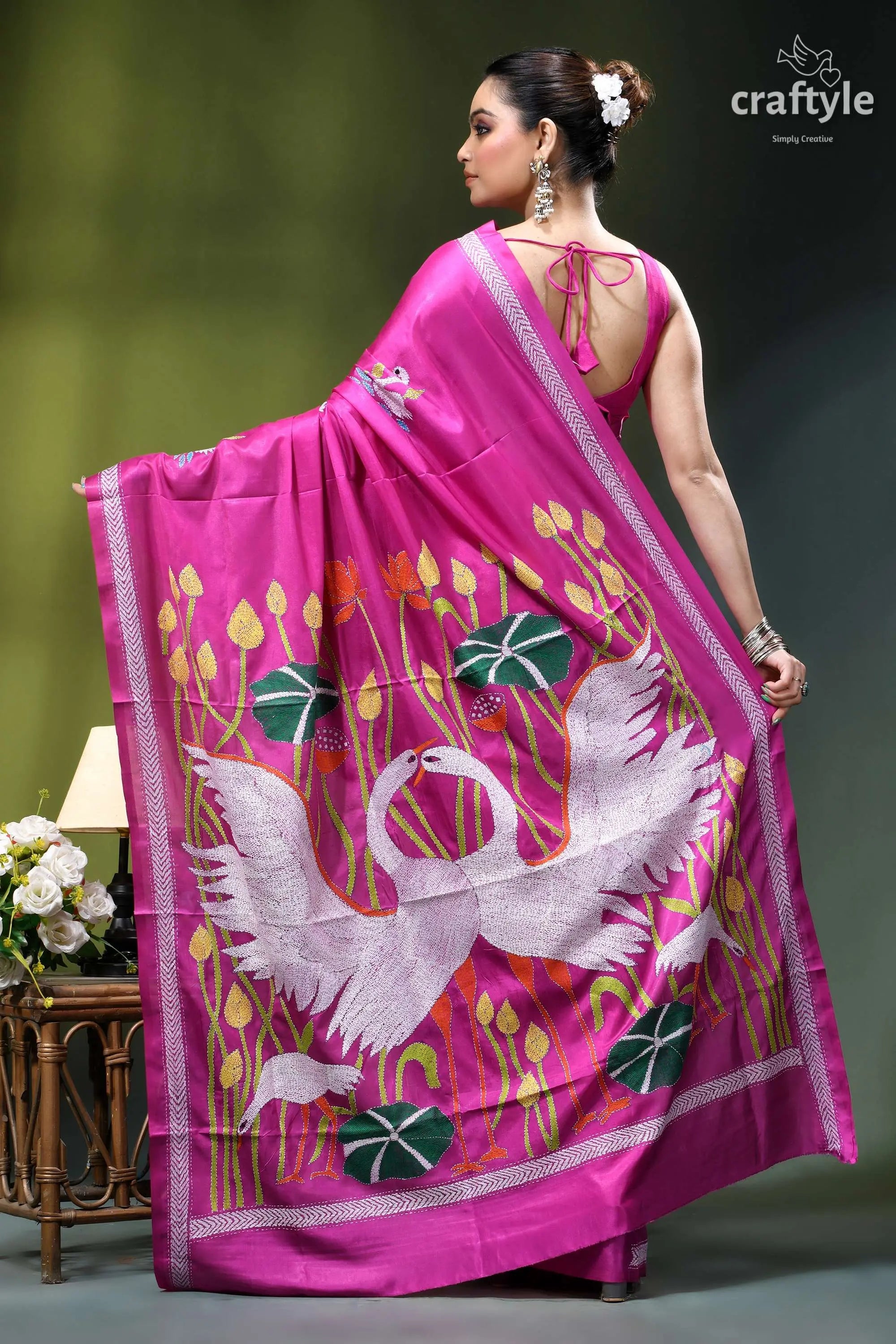 Exclusive heron motif handcrafted kantha silk saree in royal fuchsia vibrant fuchsia silk saree adorned 5