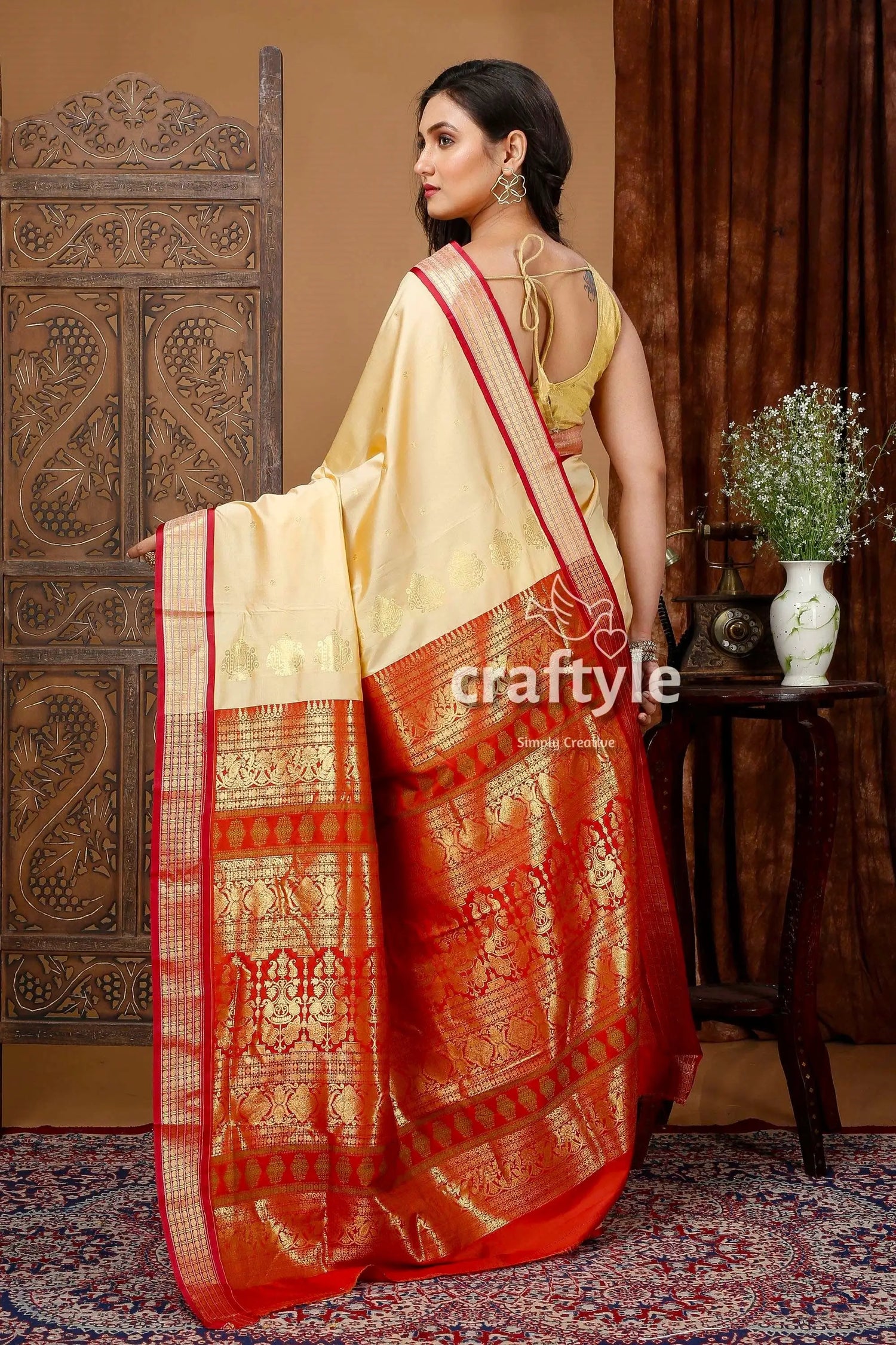 Exclusive zari border bomkai silk saree - buttermilk yellow cream red silk saree 4