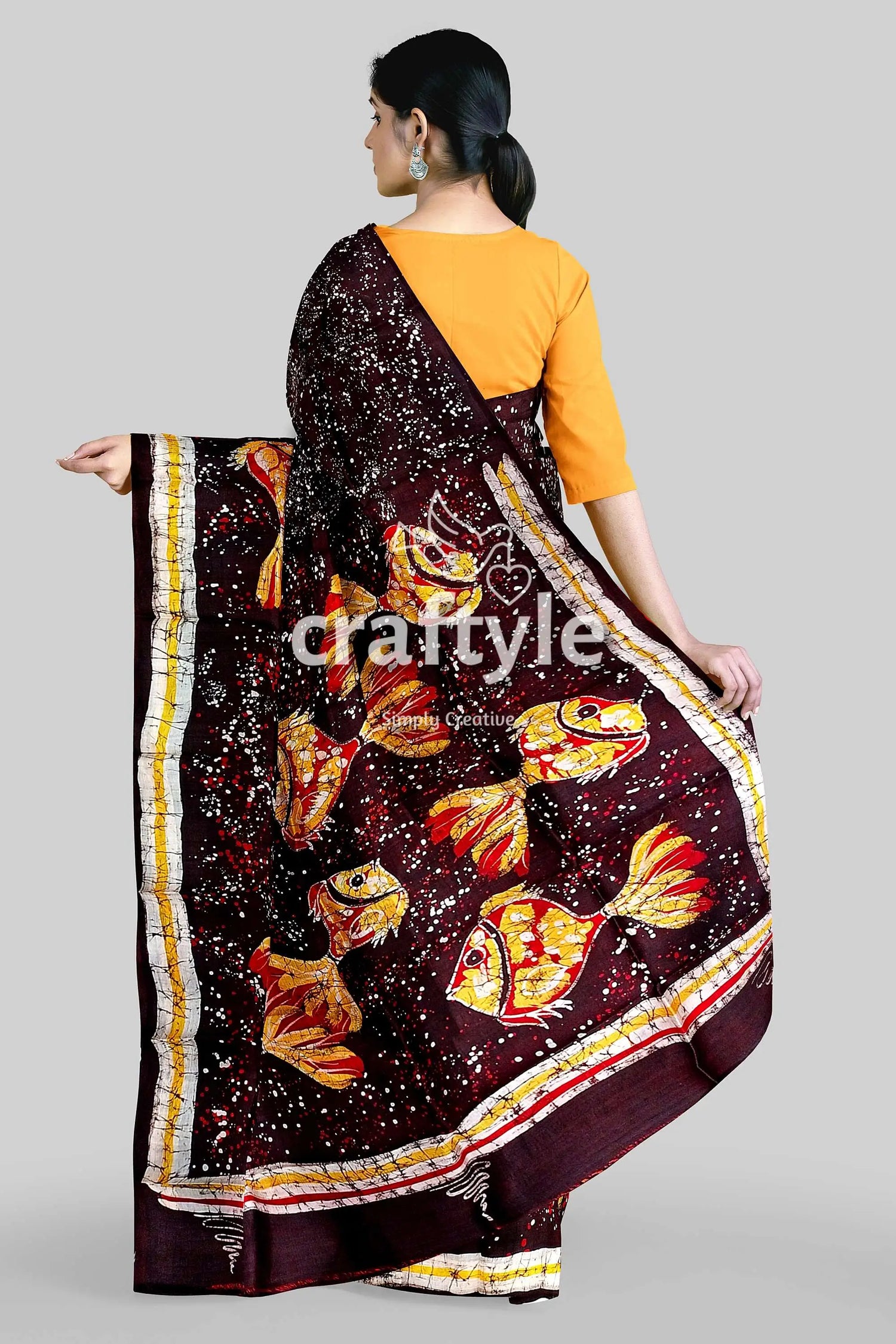 Fish motif hand batik pure mulberry silk saree - maroon saree fish pattern 5