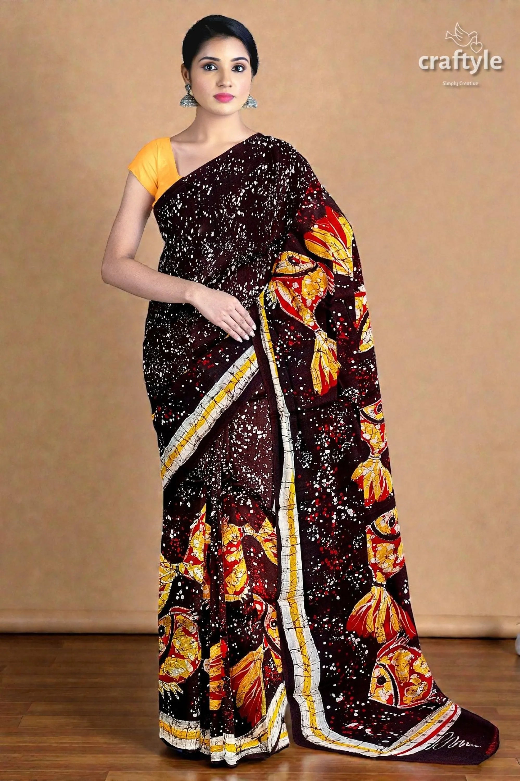 Fish motif hand batik pure mulberry silk saree - maroon saree vibrant pattern golden 1