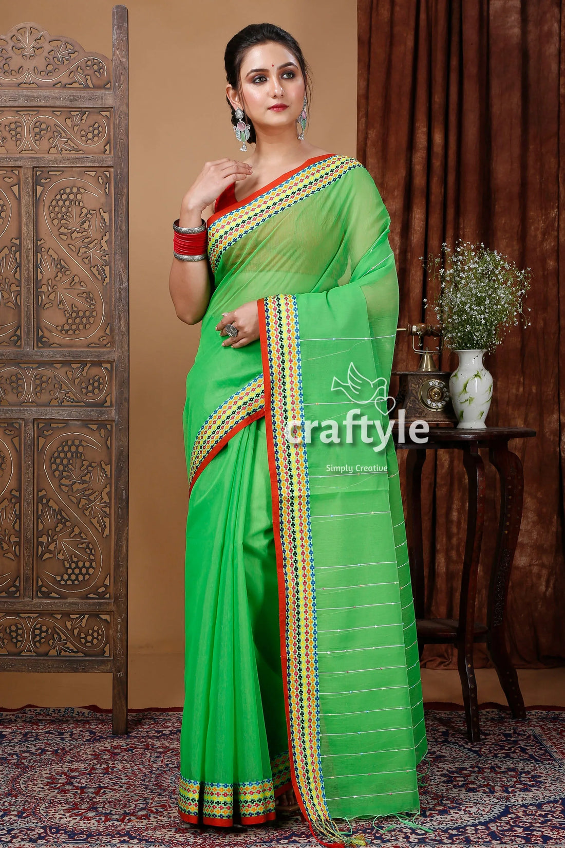Fluorescent green woven border handloom cotton saree decorative 1