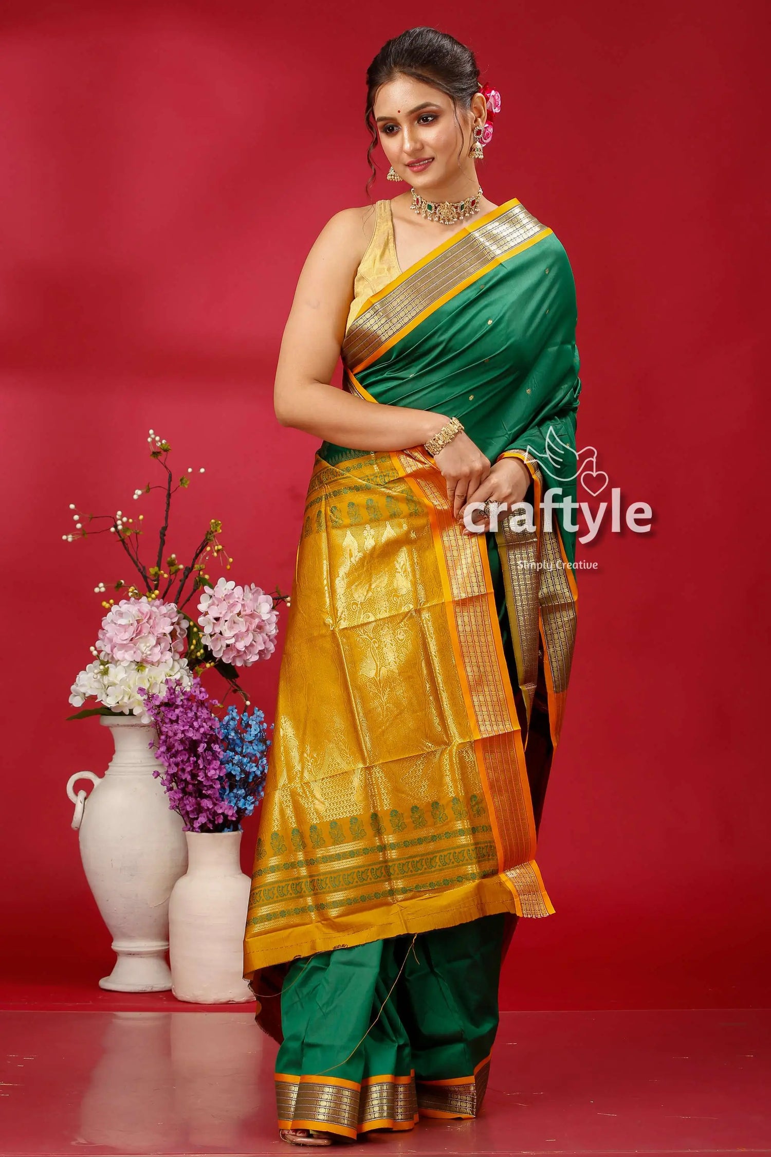 Fun green zari border beautiful bomkai silk saree woman green gold saree 4