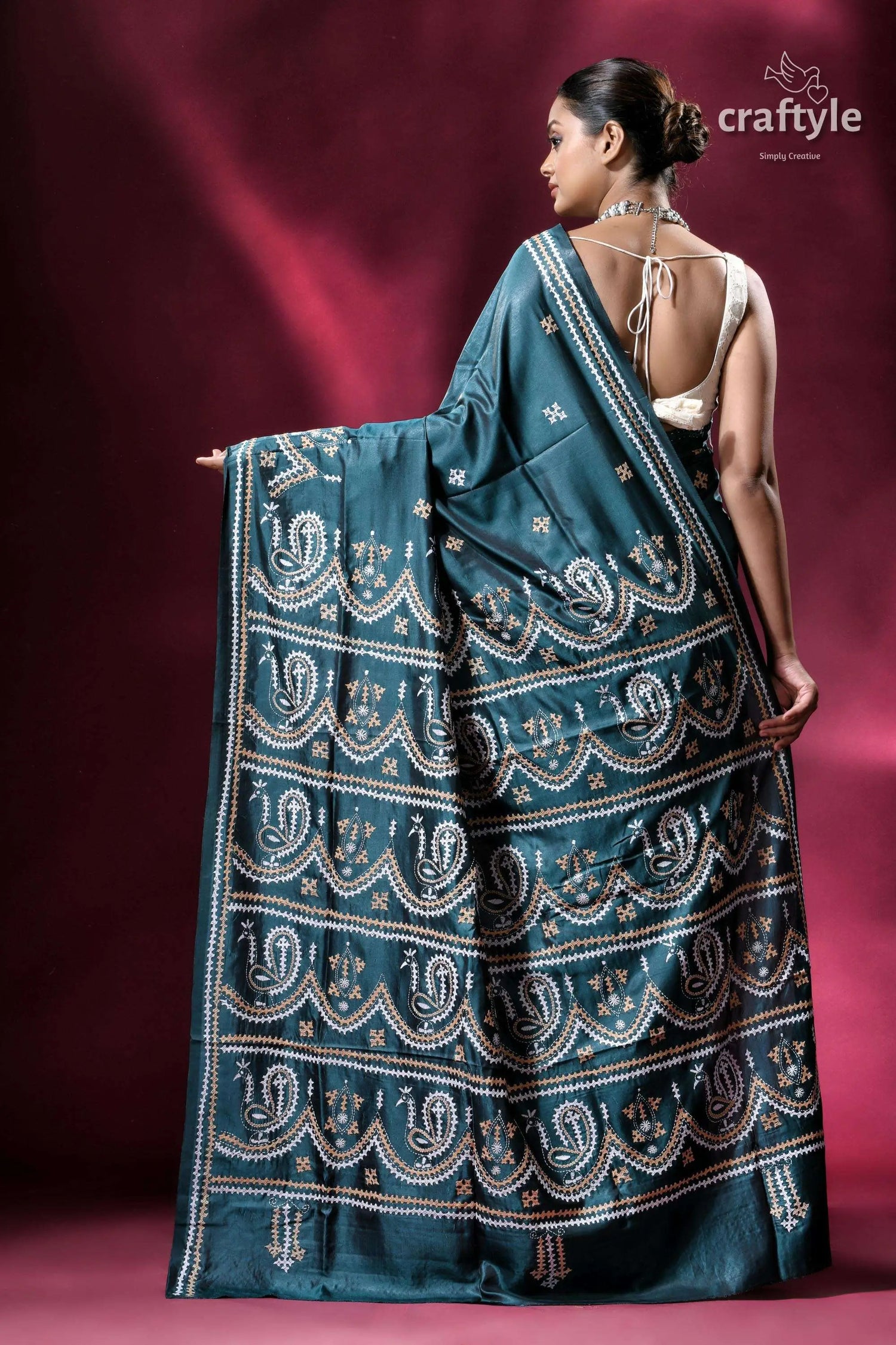 Gable green hand gujrati embroidery kantha silk saree embroidered teal saree 4