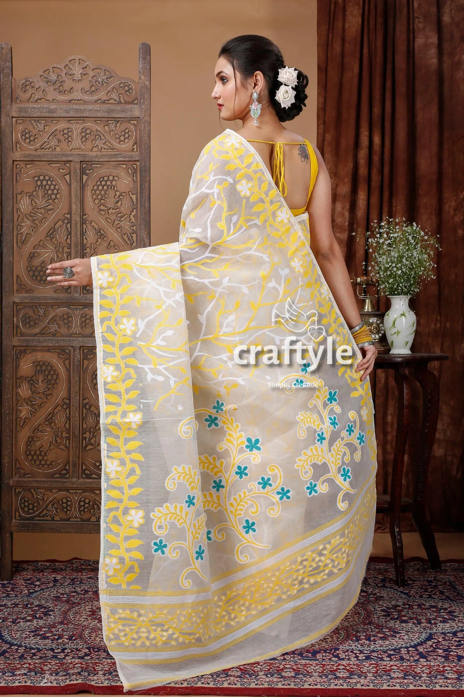 Graceful jamdani saree in salt white and yellow elegant indian sari woman yellow white saree 4