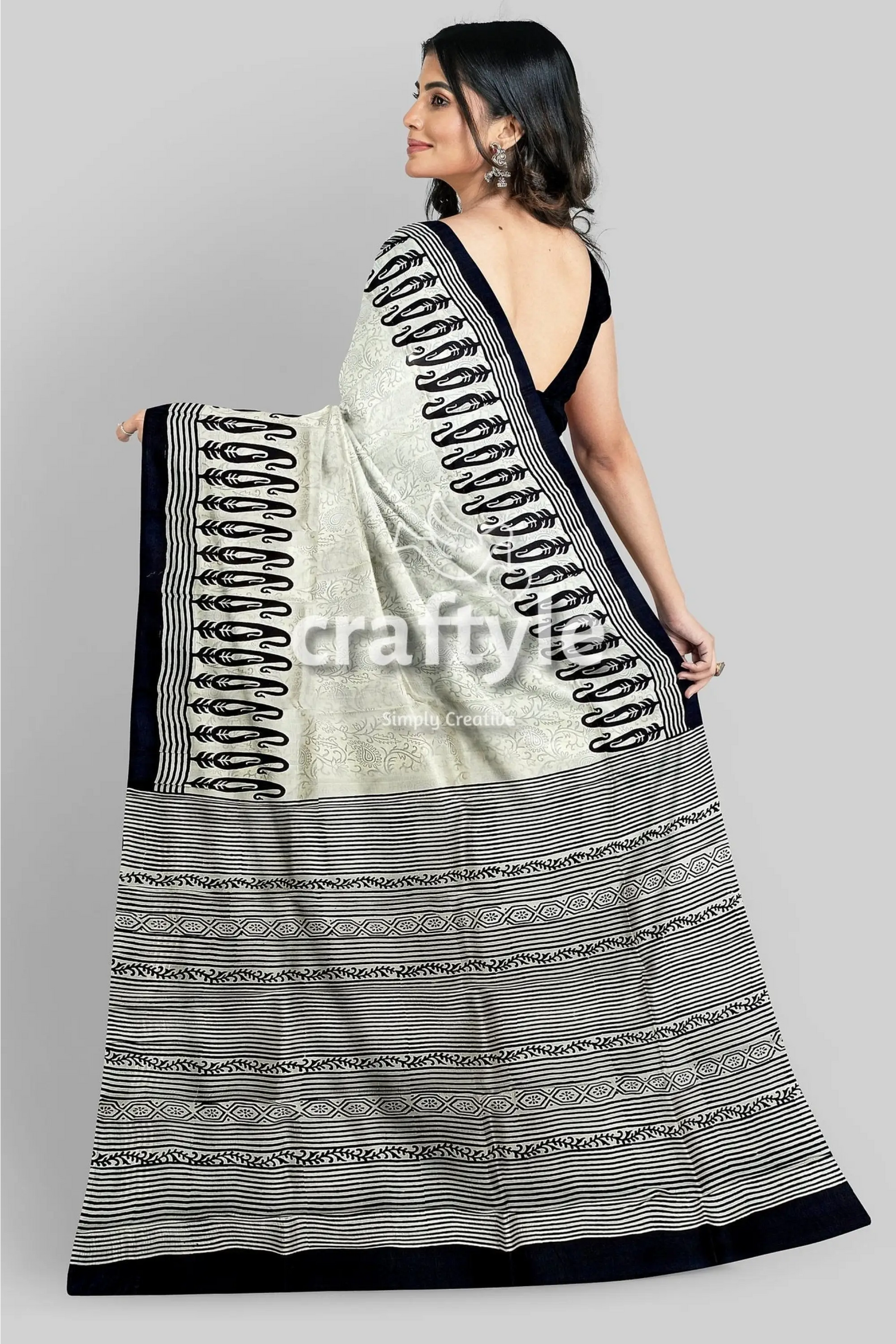 Hand block printed pitch black and white mulberry pure silk saree black white patterned saree 5