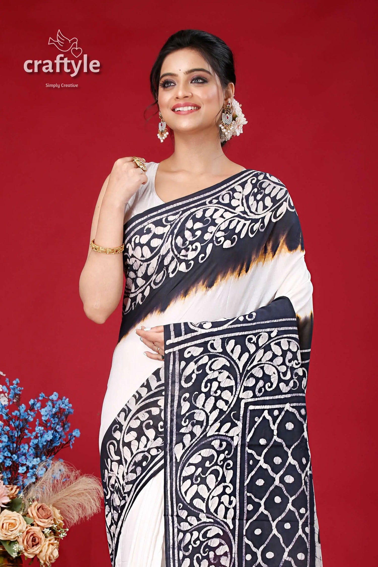 Hand-painted black and white batik cotton saree - pure elegant woman white saree black batik 2