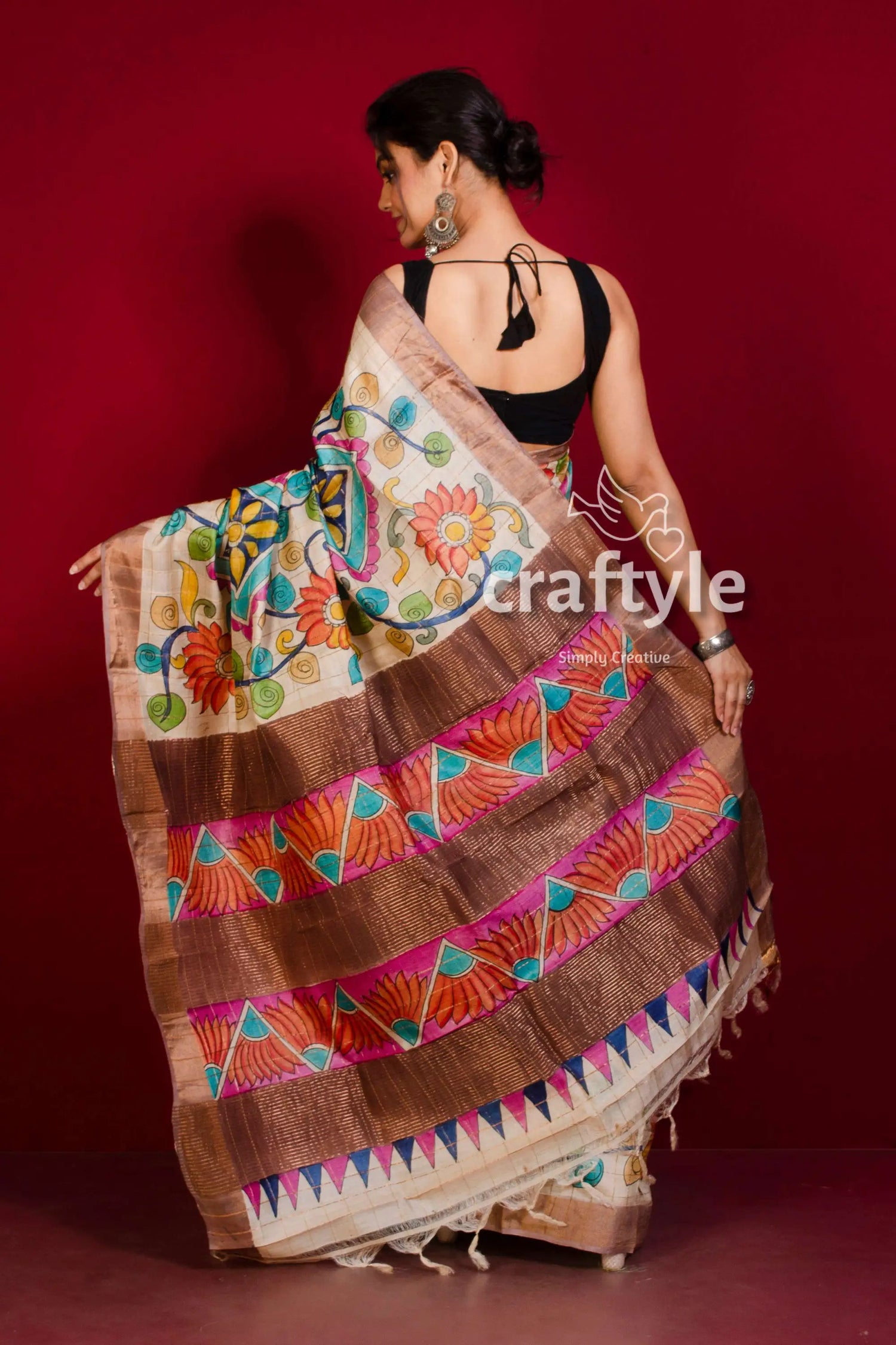 Hand painted soft peach kalamkari saree with zari border - pure tussar silk hand-painted floral saree brown border 4